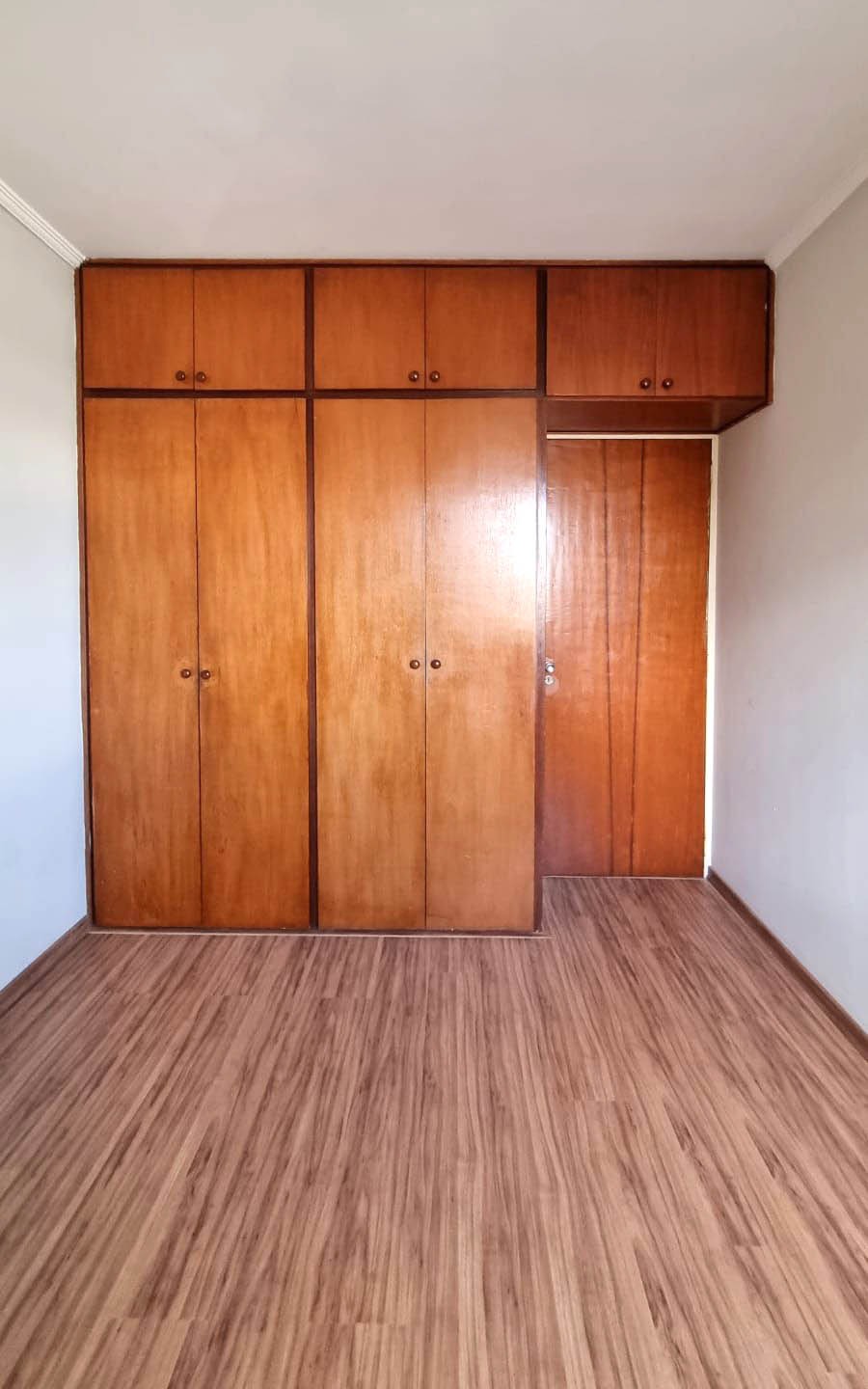 Apartamento à venda com 2 quartos, 64m² - Foto 1