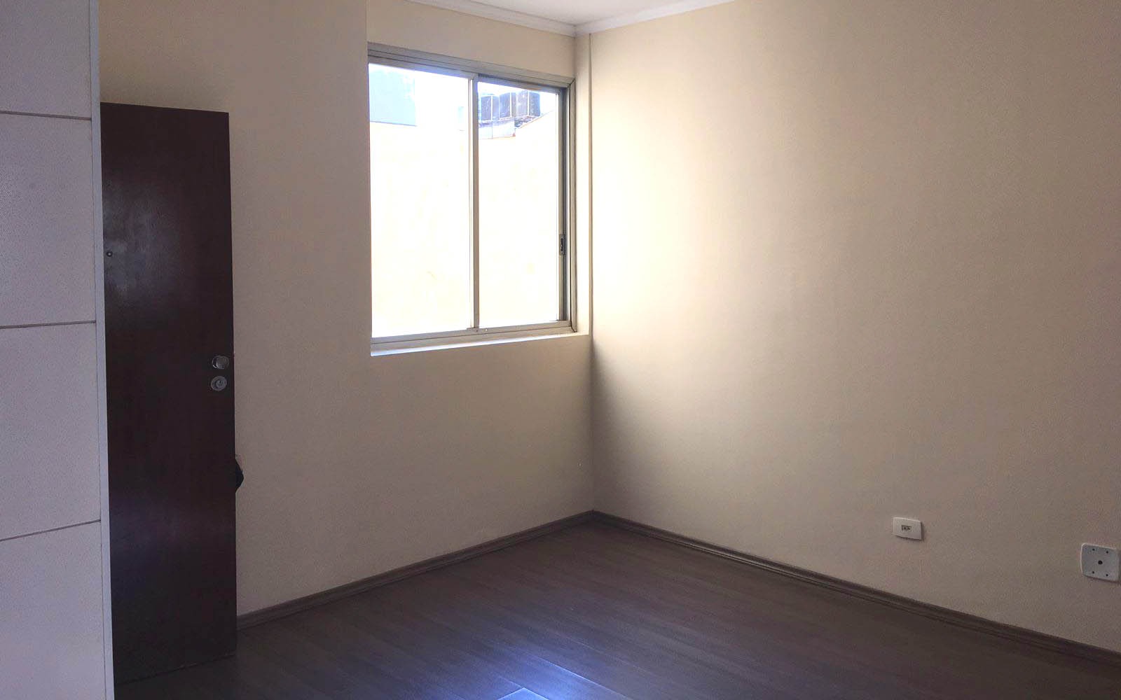 Apartamento à venda com 1 quarto, 33m² - Foto 1