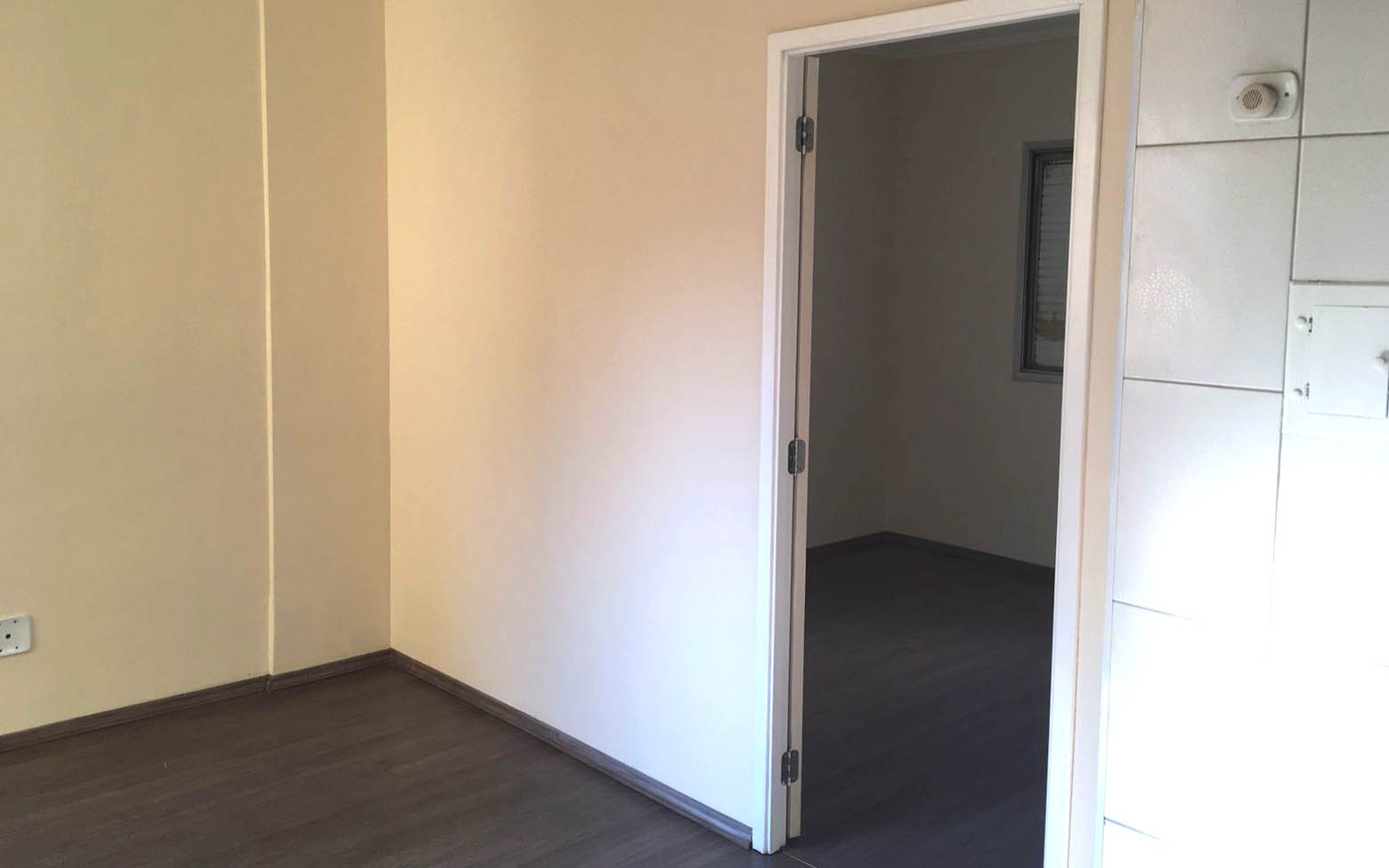 Apartamento à venda com 1 quarto, 33m² - Foto 2