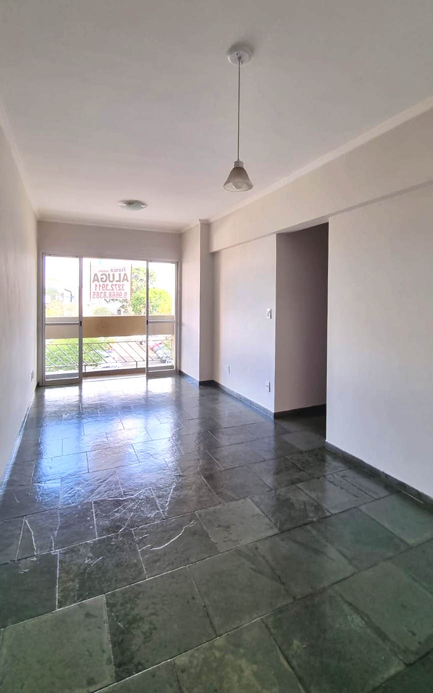 Apartamento à venda com 2 quartos, 64m² - Foto 12