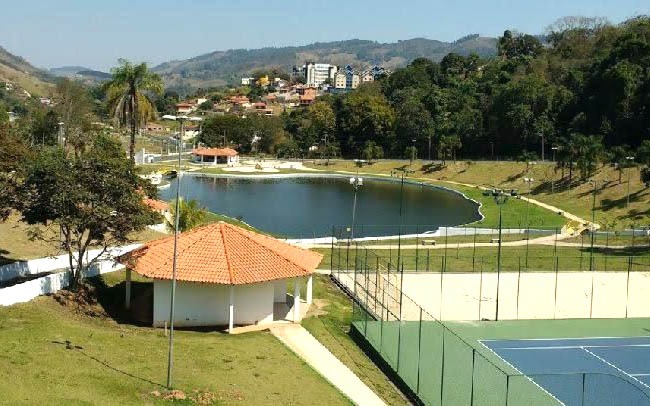 Fazenda à venda com 5 quartos, 360m² - Foto 17