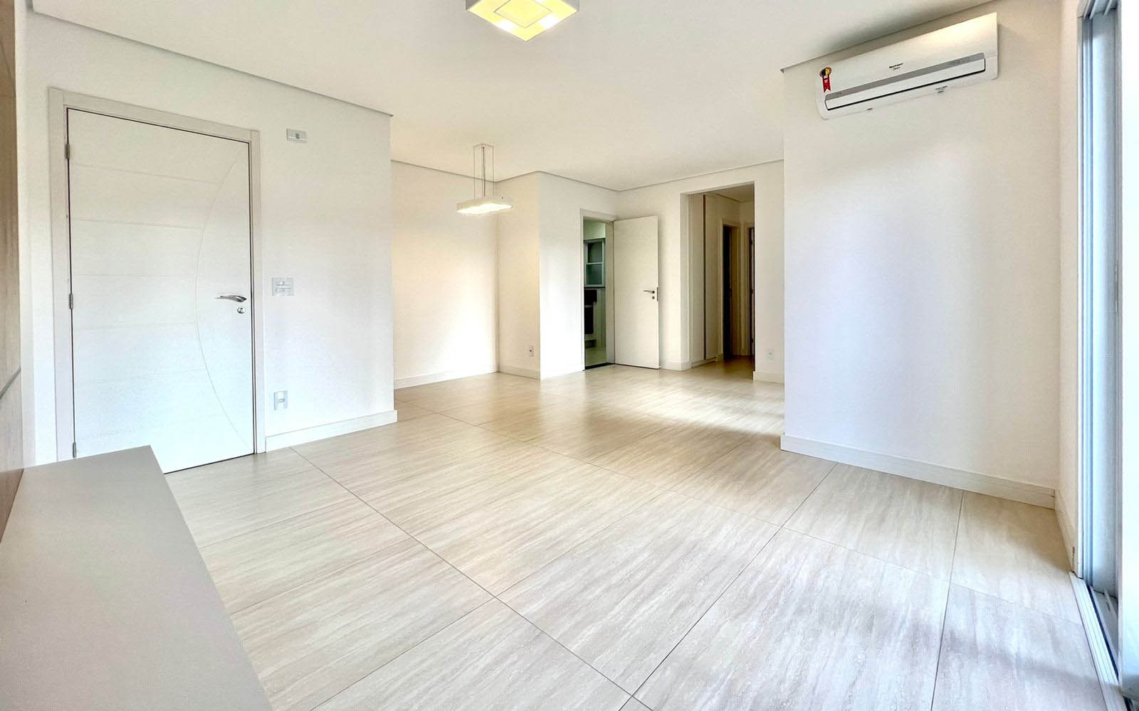 Apartamento à venda com 3 quartos, 88m² - Foto 3