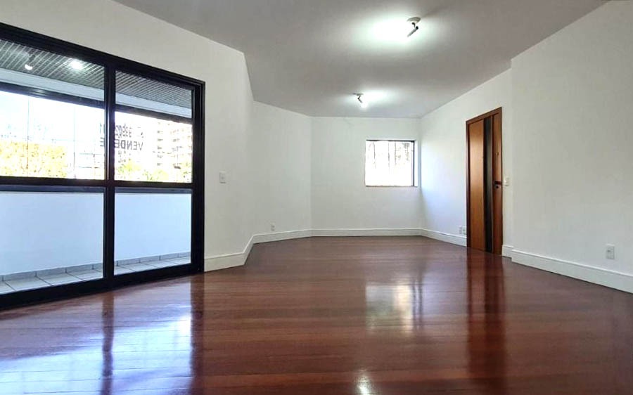 Apartamento à venda com 4 quartos, 161m² - Foto 1