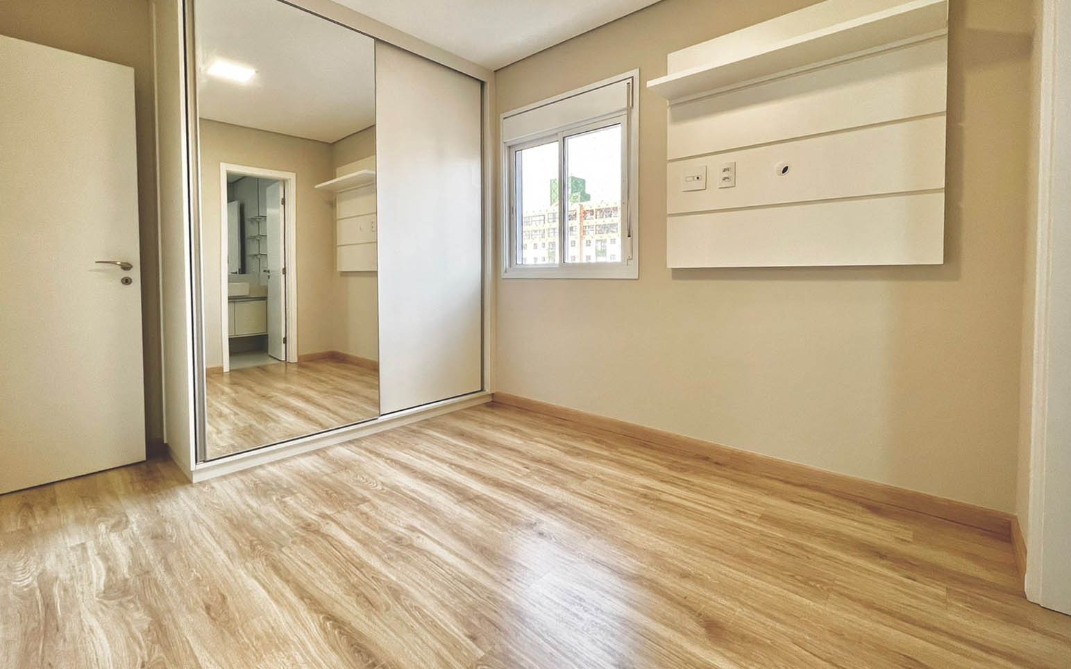 Apartamento à venda com 3 quartos, 85m² - Foto 7