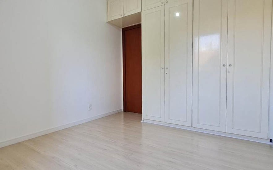 Apartamento à venda com 4 quartos, 161m² - Foto 13