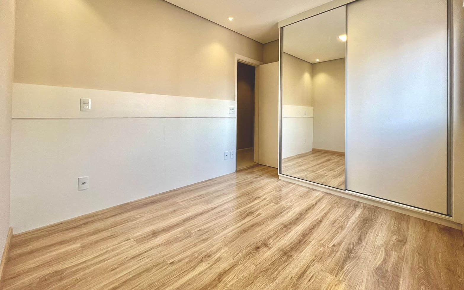 Apartamento à venda com 3 quartos, 85m² - Foto 8