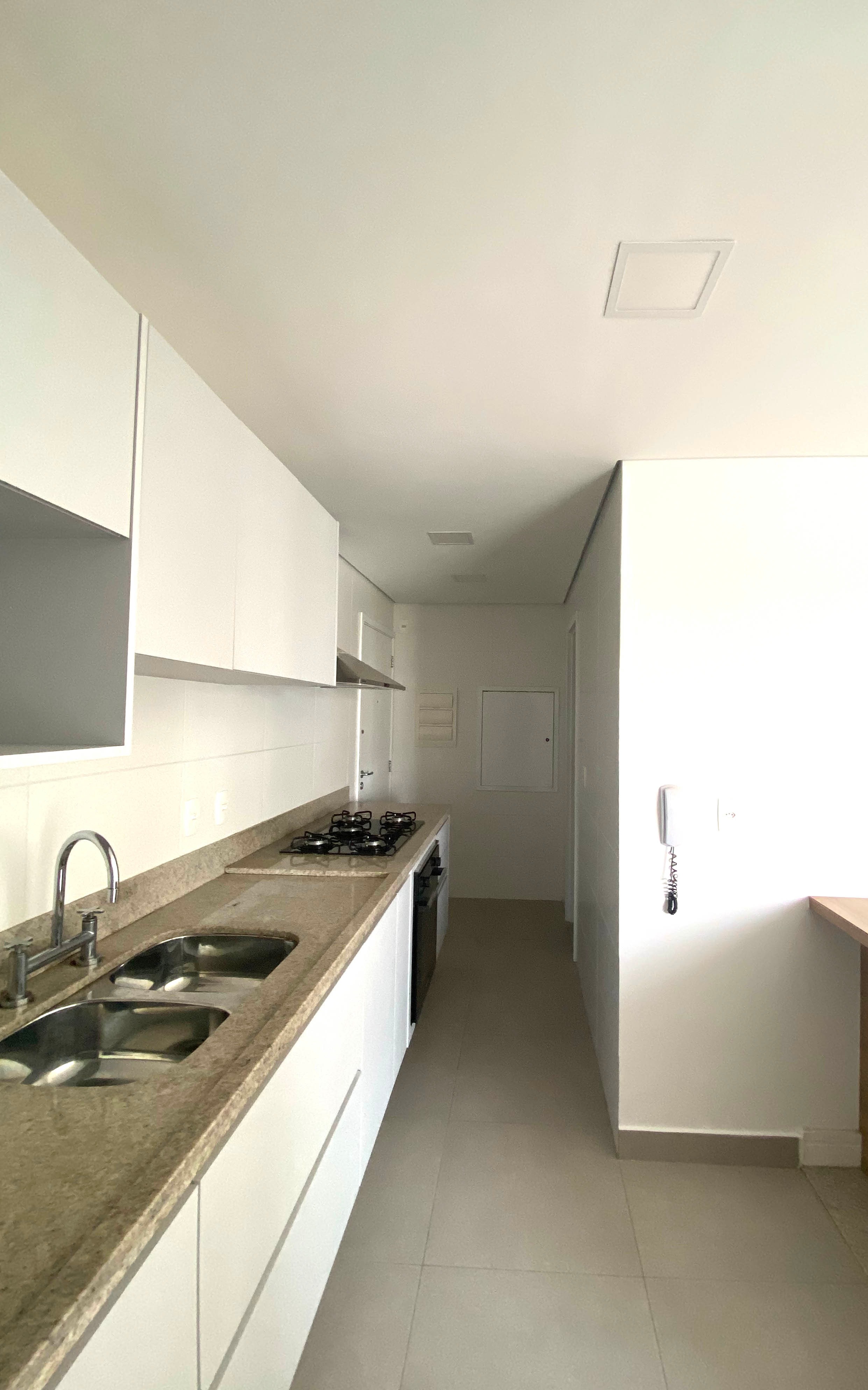 Apartamento para alugar com 2 quartos, 92m² - Foto 10