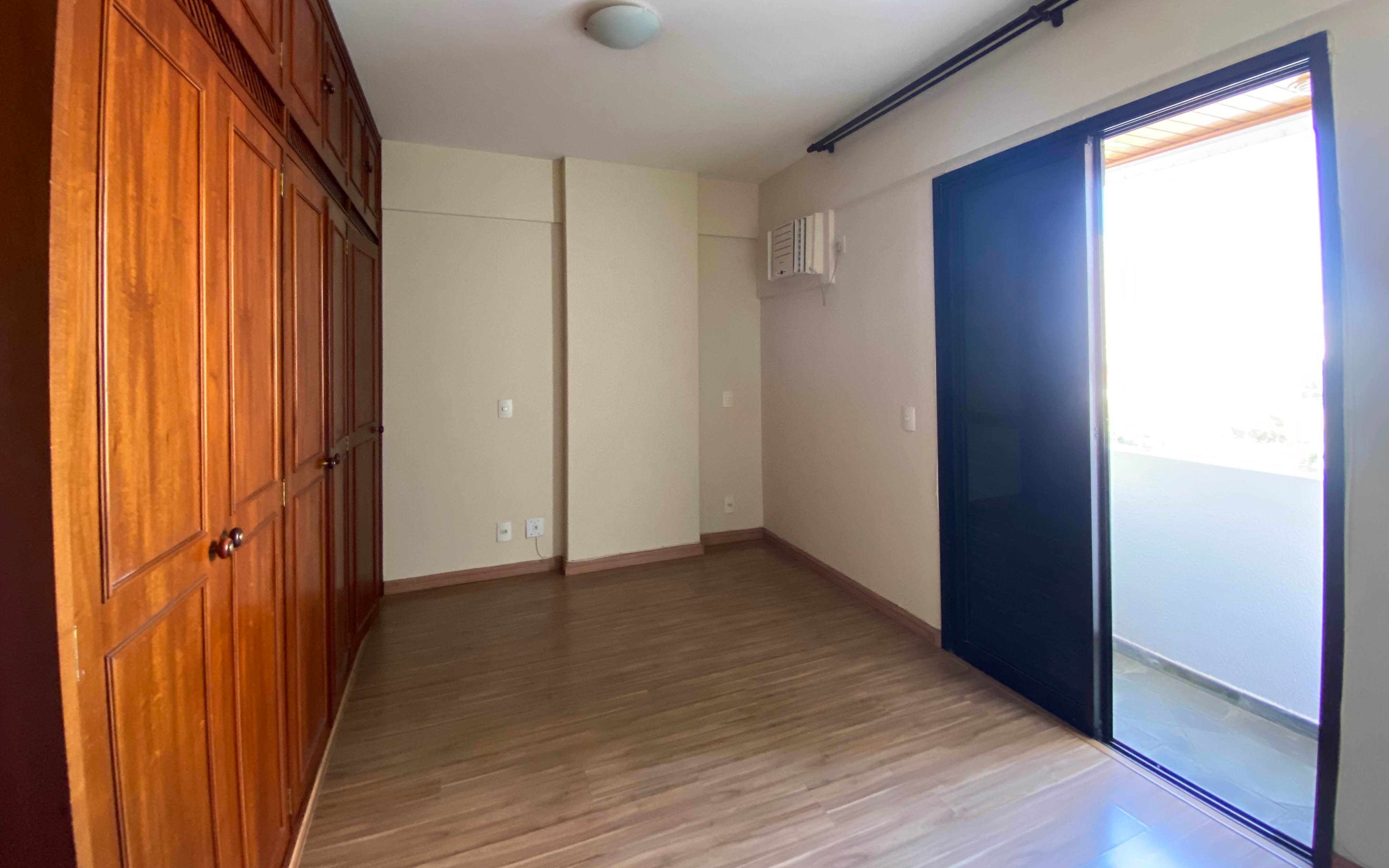 Apartamento à venda com 3 quartos, 97m² - Foto 12