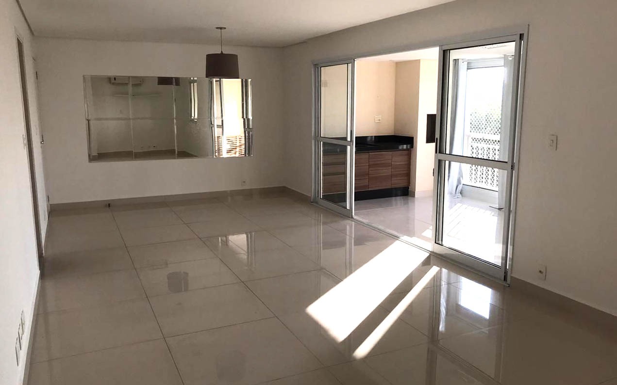 Apartamento à venda com 3 quartos, 132m² - Foto 2