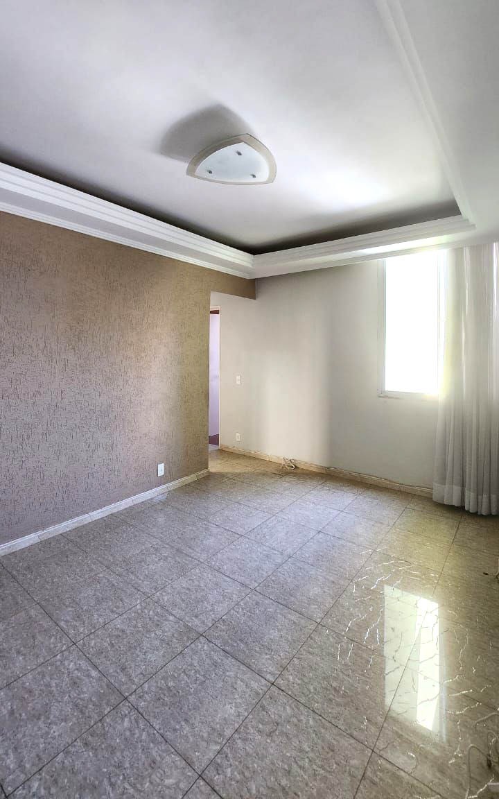 Apartamento à venda com 2 quartos, 60m² - Foto 3