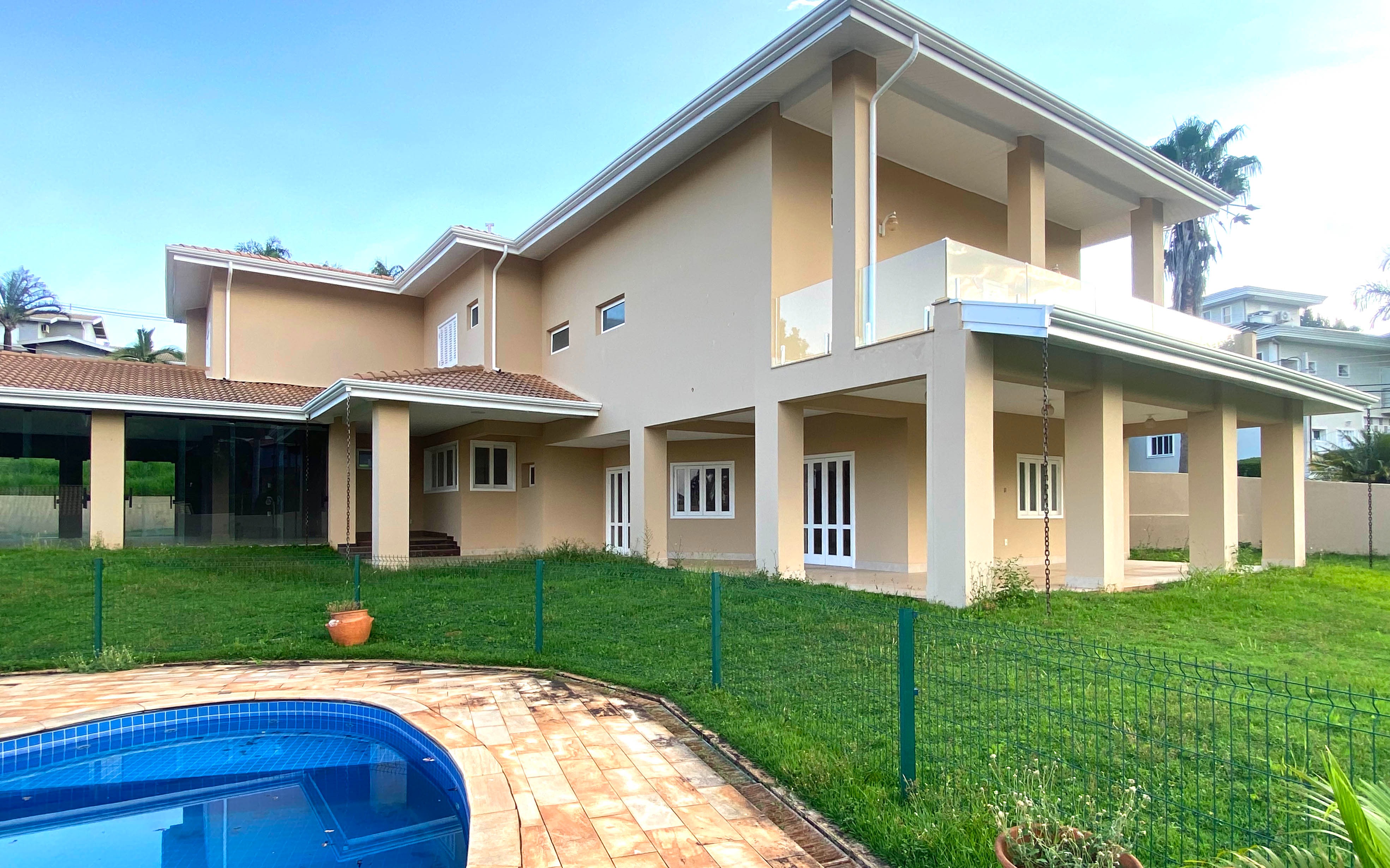 Casa de Condomínio à venda com 4 quartos, 670m² - Foto 2