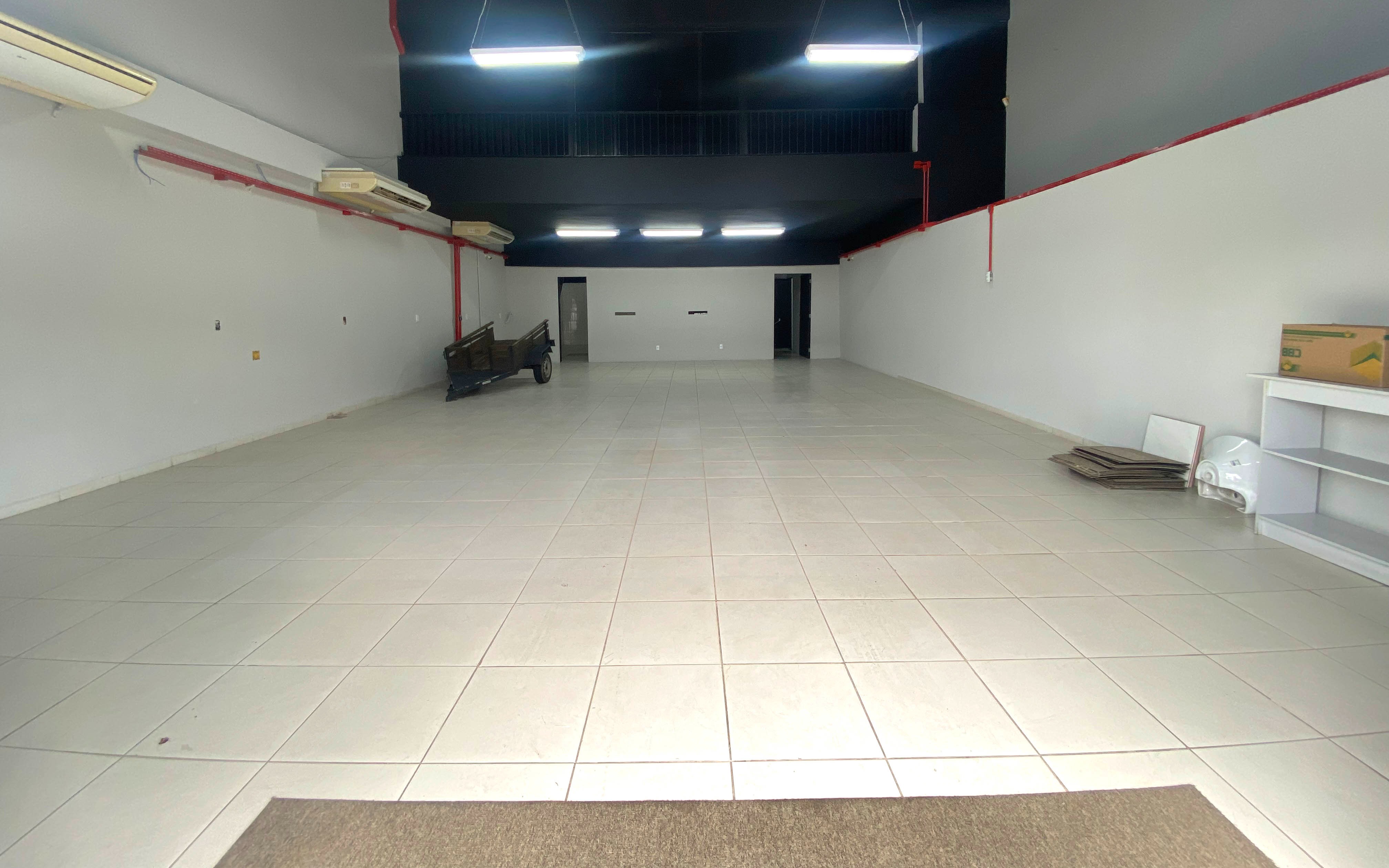 Loja-Salão, 200 m² - Foto 1