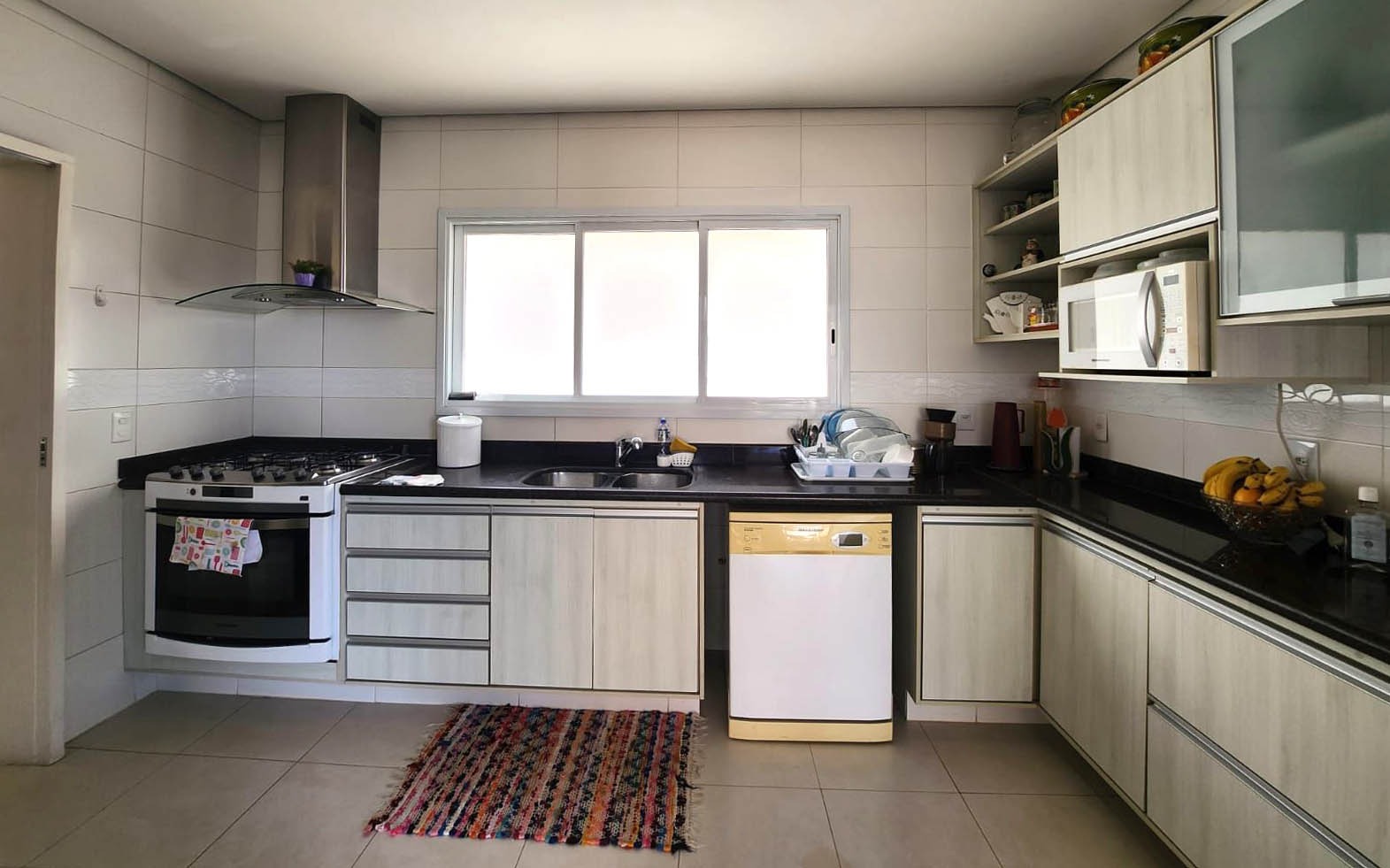 Casa de Condomínio para alugar com 4 quartos, 544m² - Foto 8