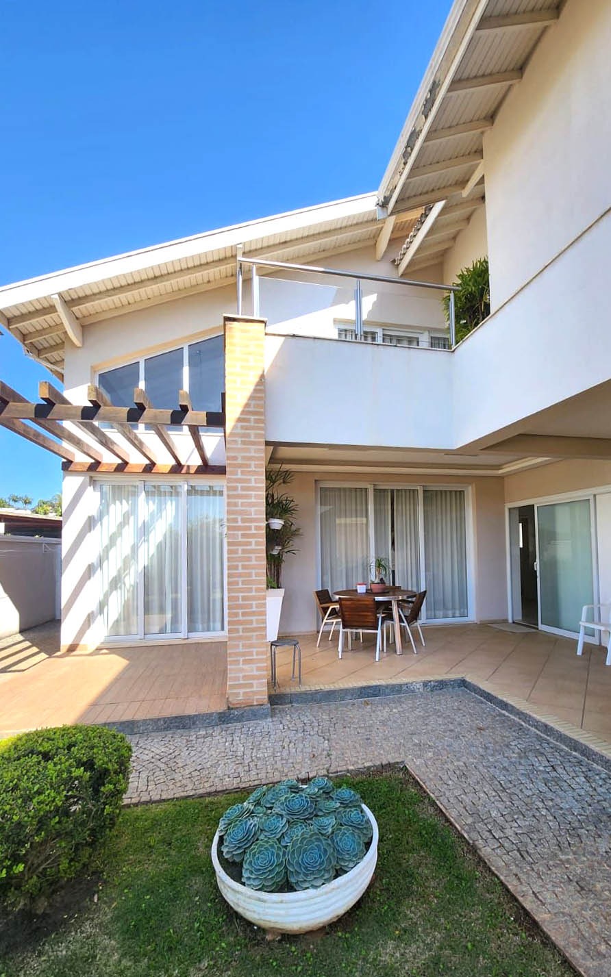 Casa de Condomínio para alugar com 4 quartos, 544m² - Foto 10