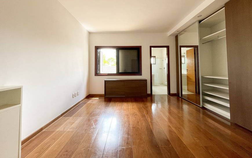 Casa de Condomínio à venda com 4 quartos, 541m² - Foto 12