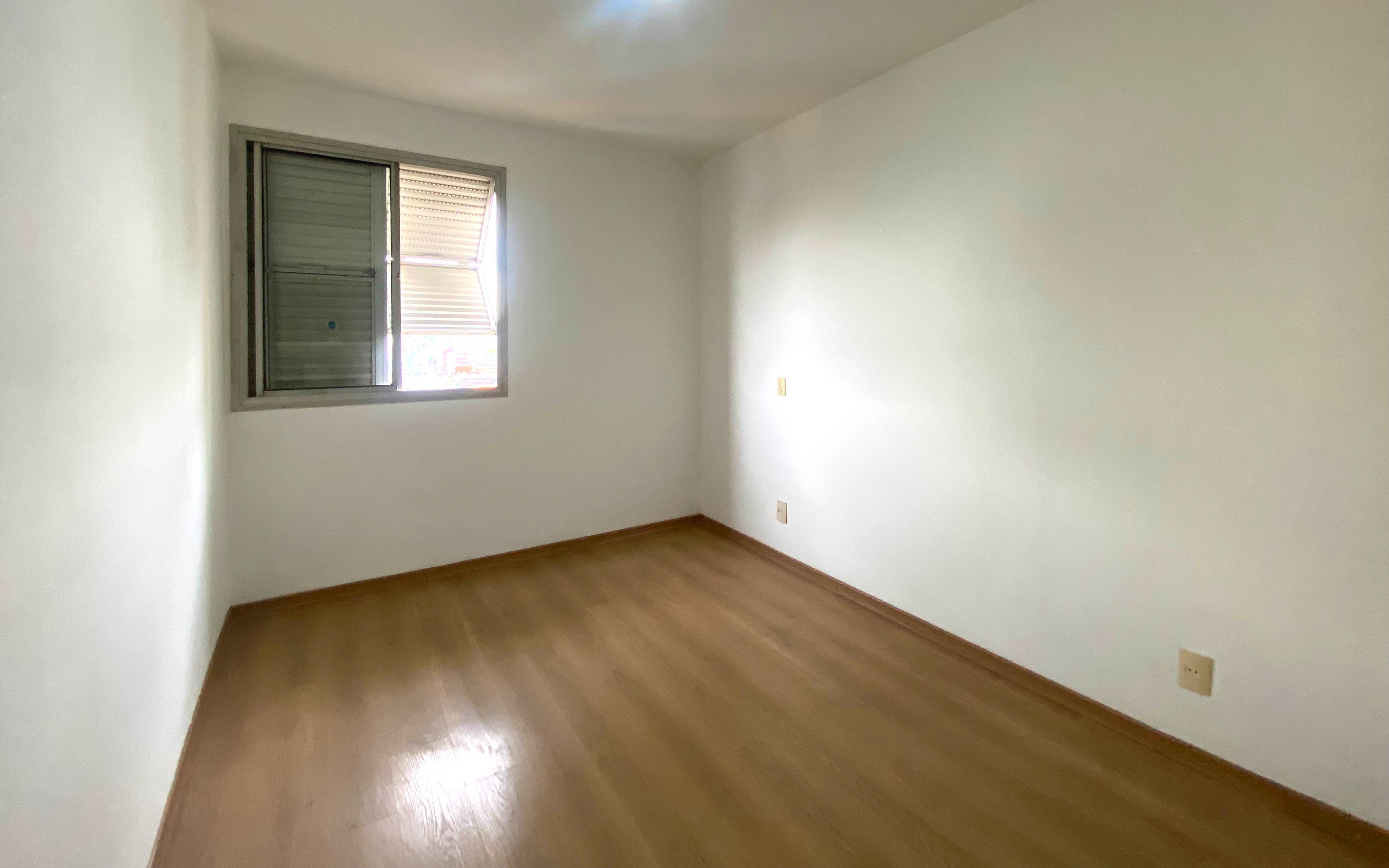 Apartamento à venda com 3 quartos, 168m² - Foto 12