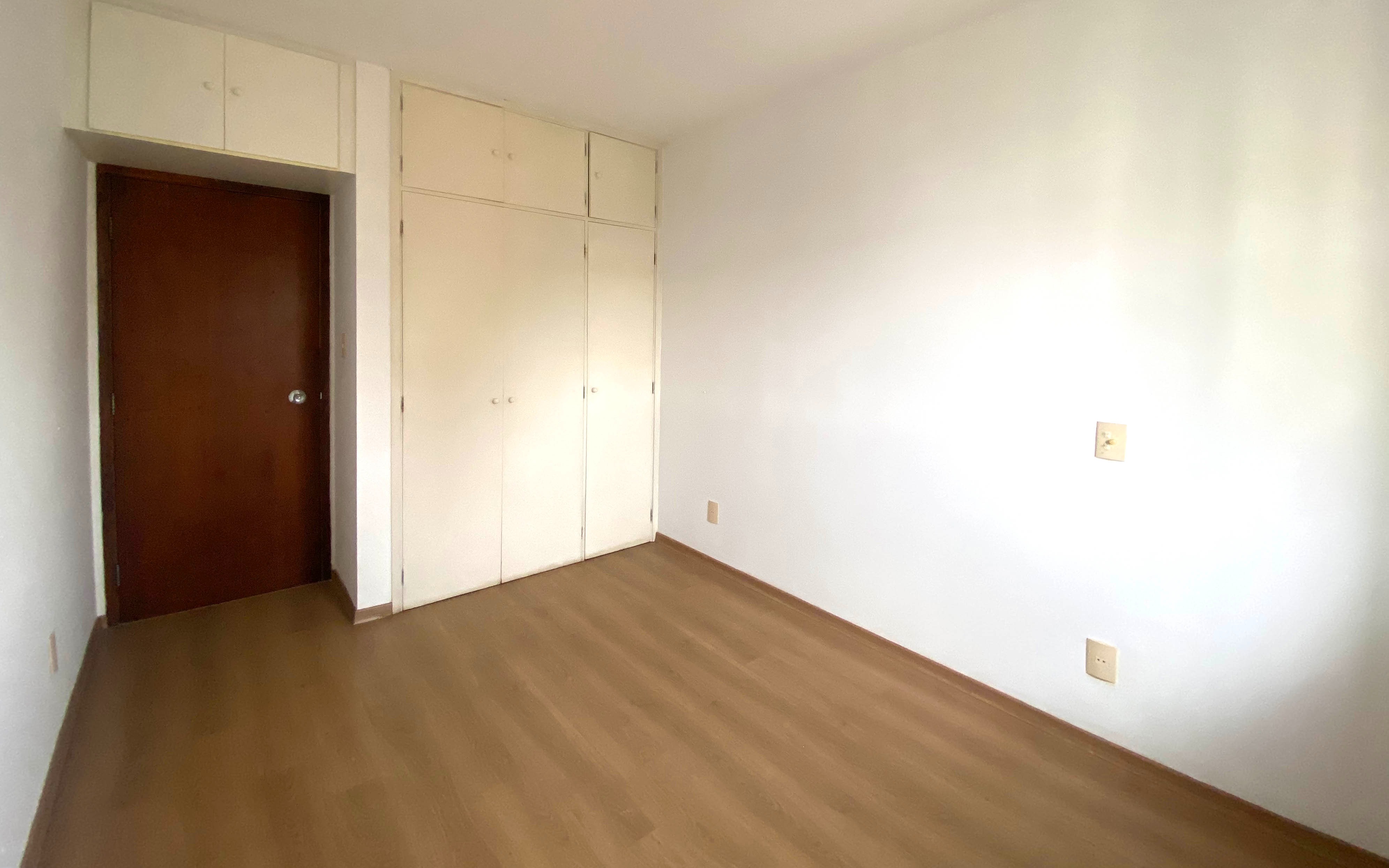 Apartamento à venda com 3 quartos, 168m² - Foto 17