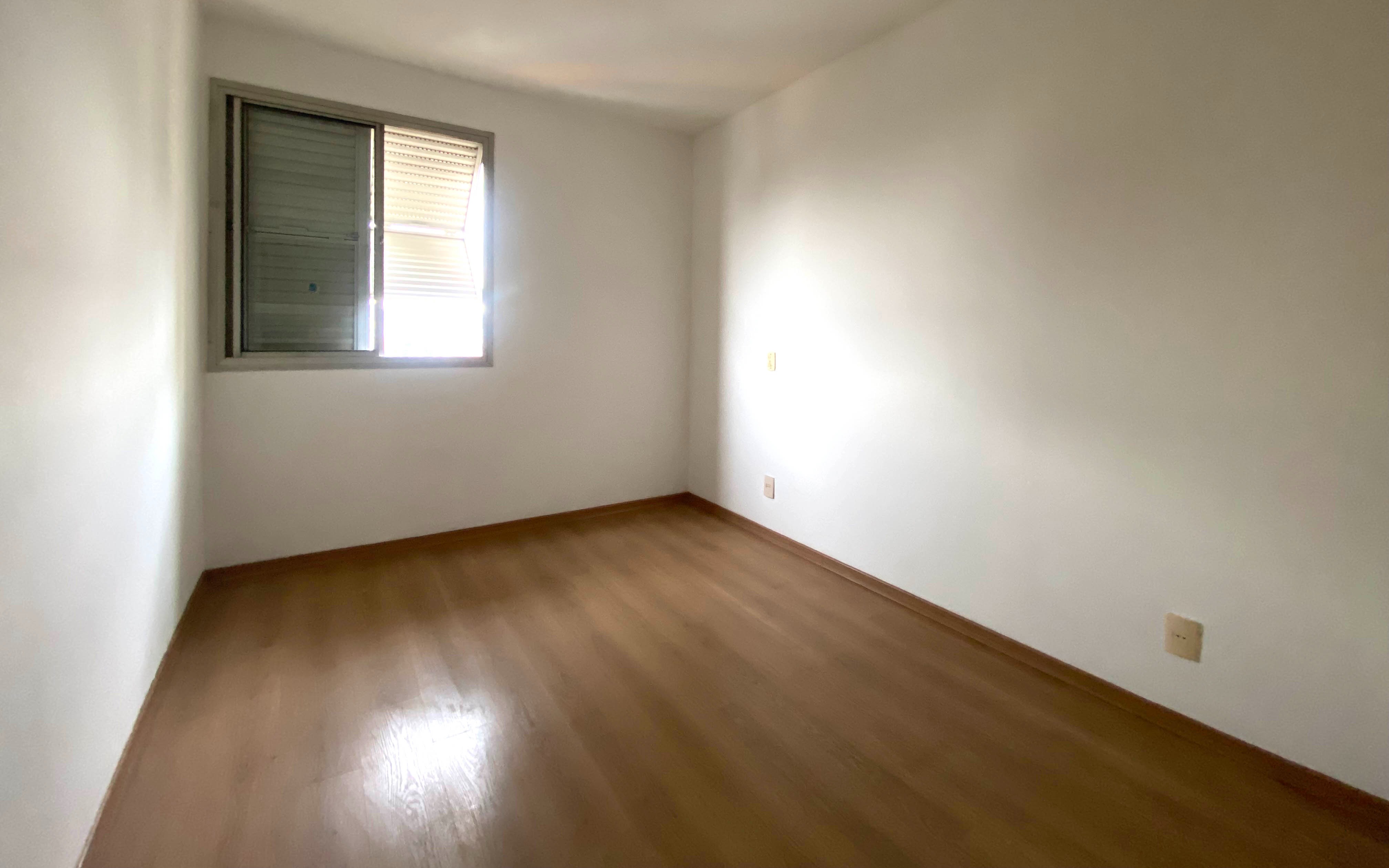 Apartamento à venda com 3 quartos, 168m² - Foto 13