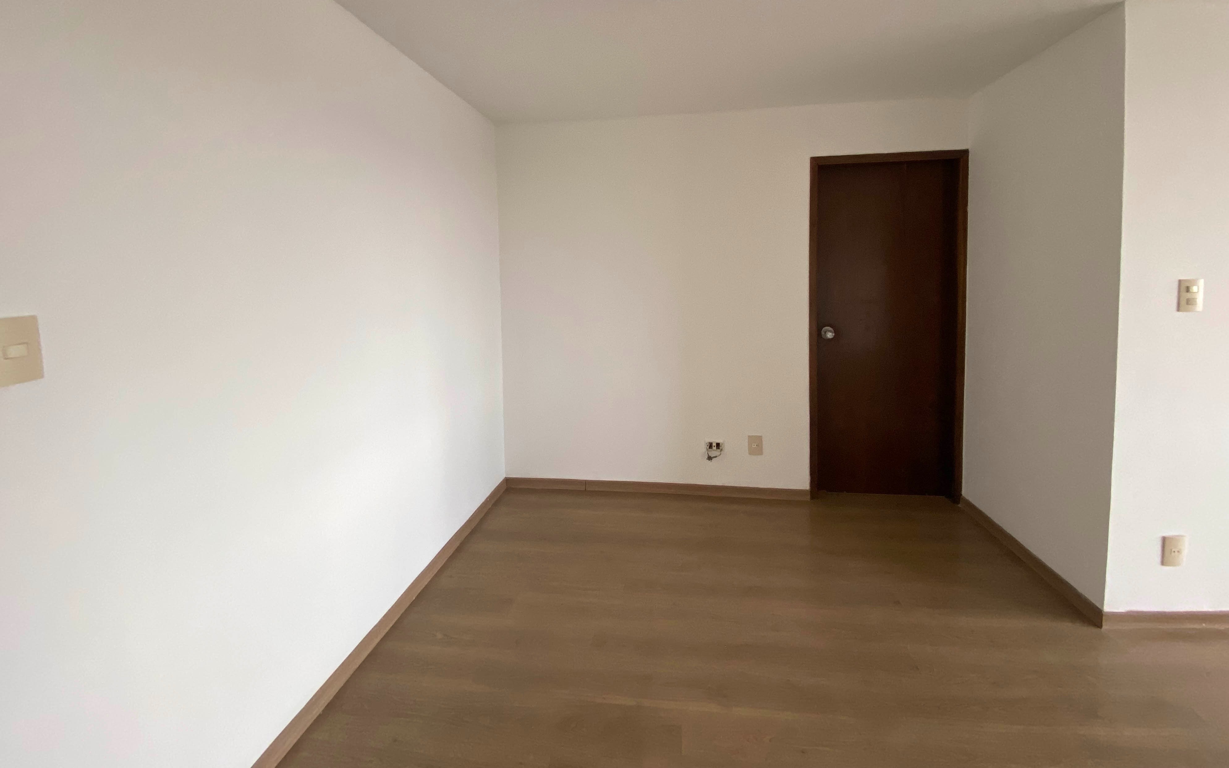 Apartamento à venda com 3 quartos, 168m² - Foto 3