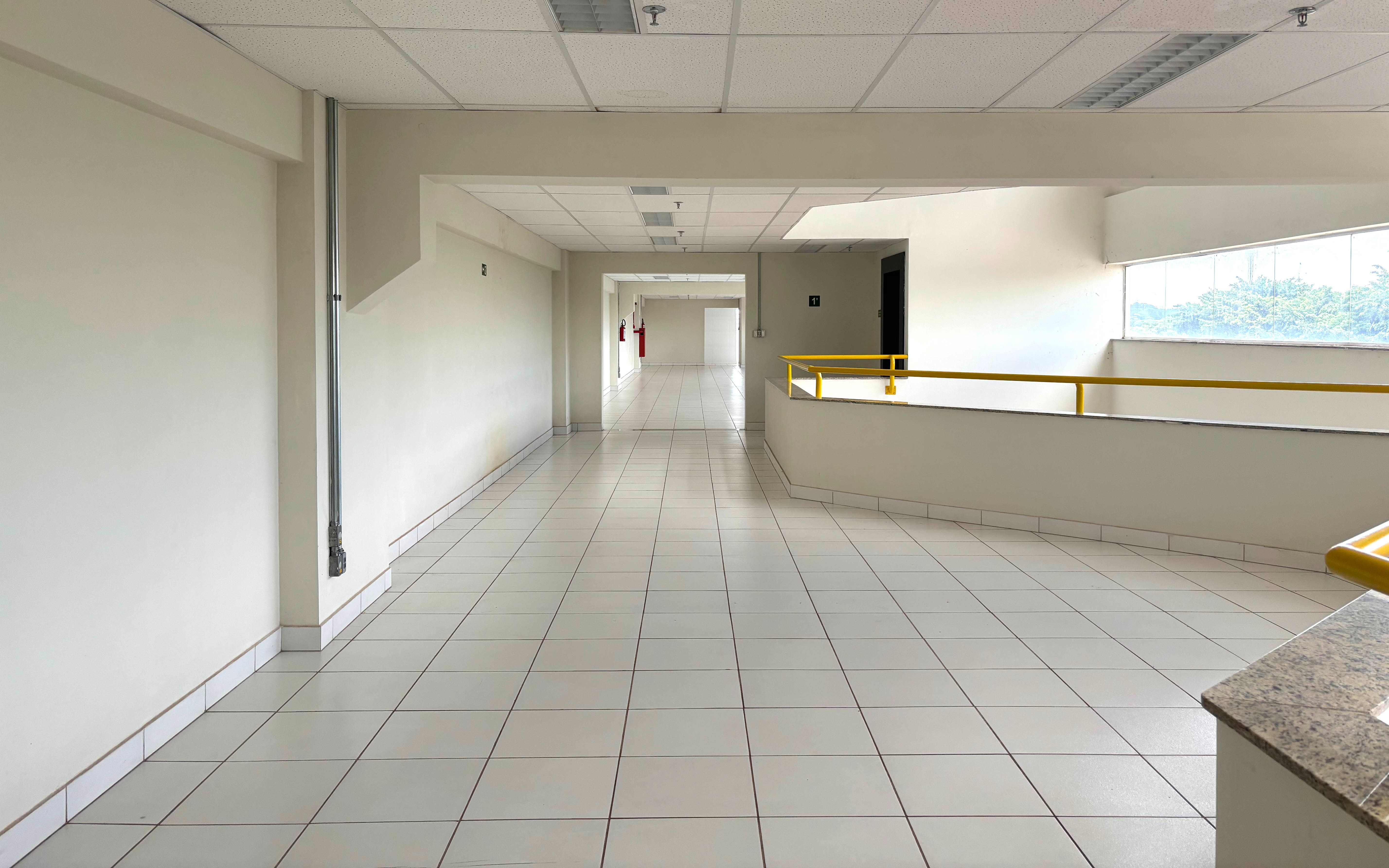 Depósito-Galpão-Armazém para alugar, 2300m² - Foto 11