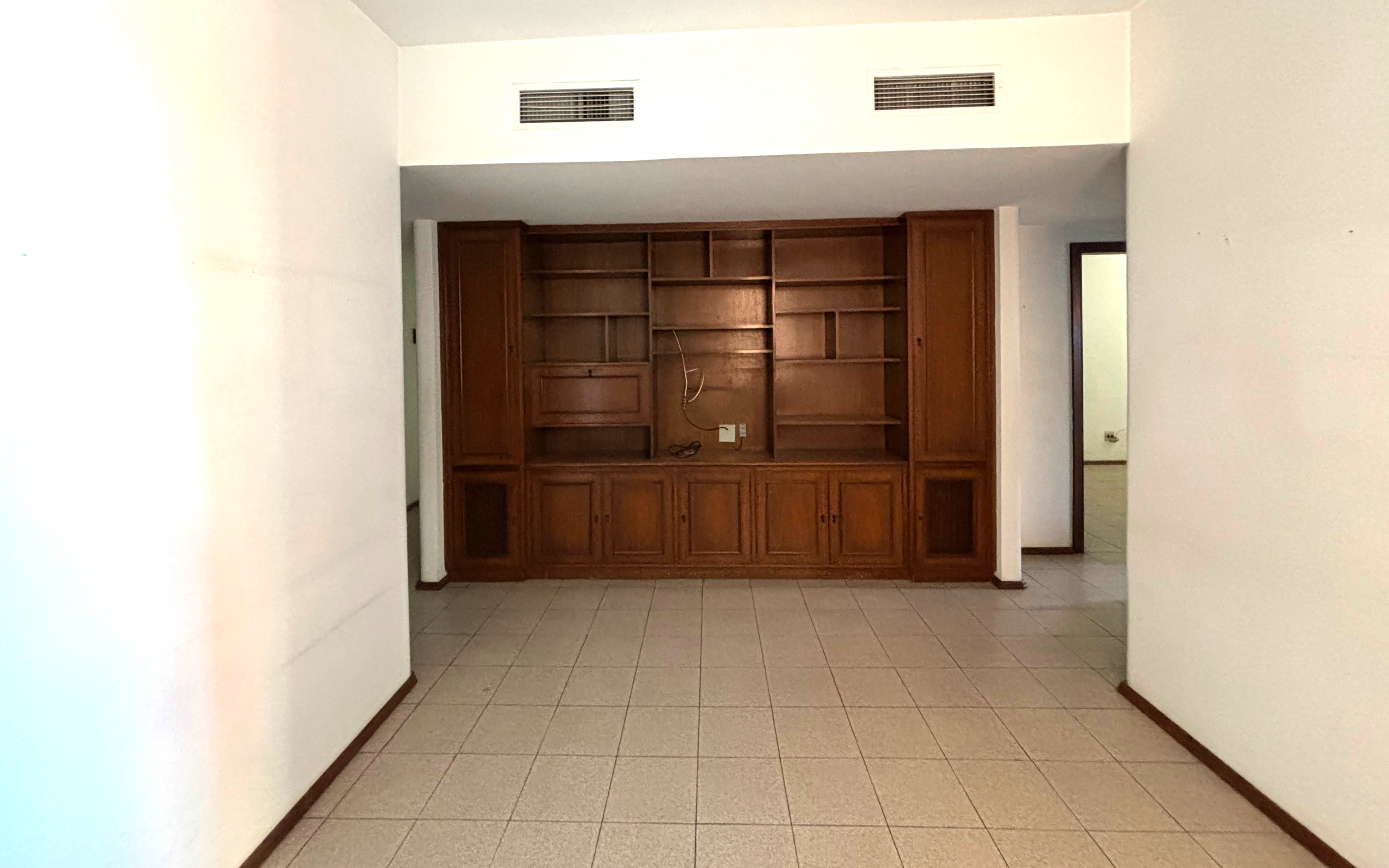 Apartamento à venda com 3 quartos, 197m² - Foto 15