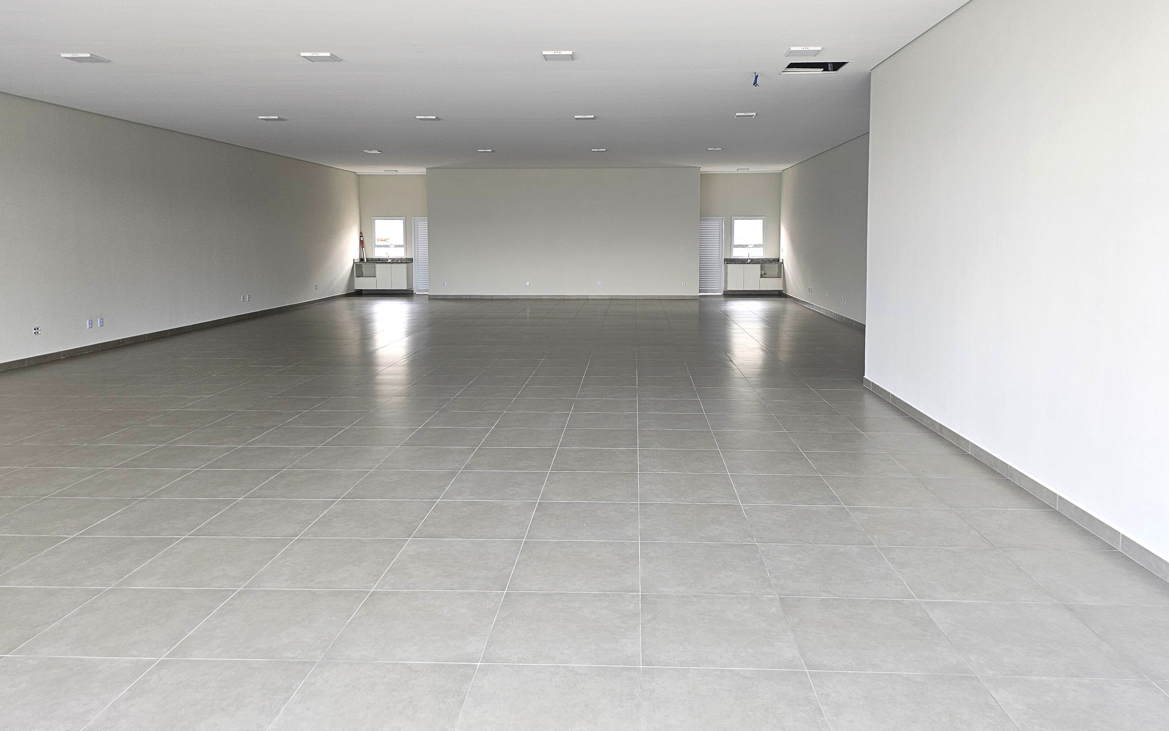 Prédio Inteiro para alugar, 822m² - Foto 2