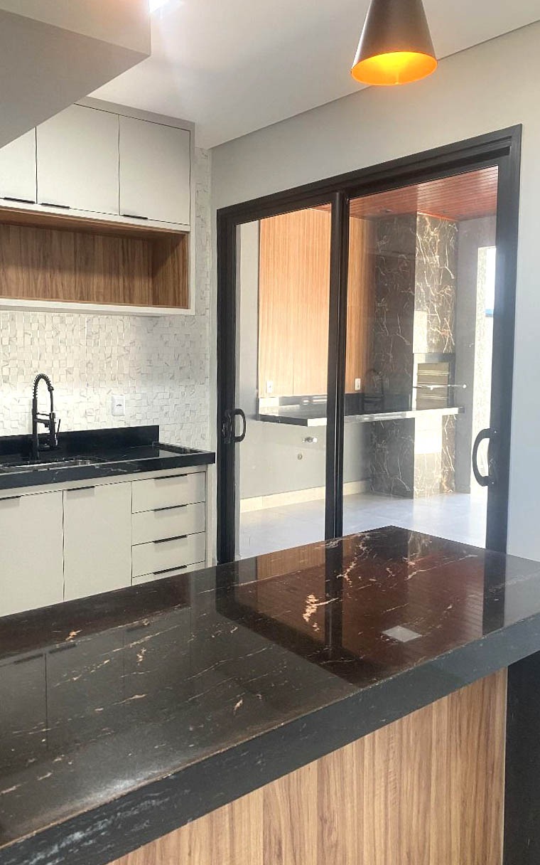 Casa de Condomínio à venda com 3 quartos, 140m² - Foto 3