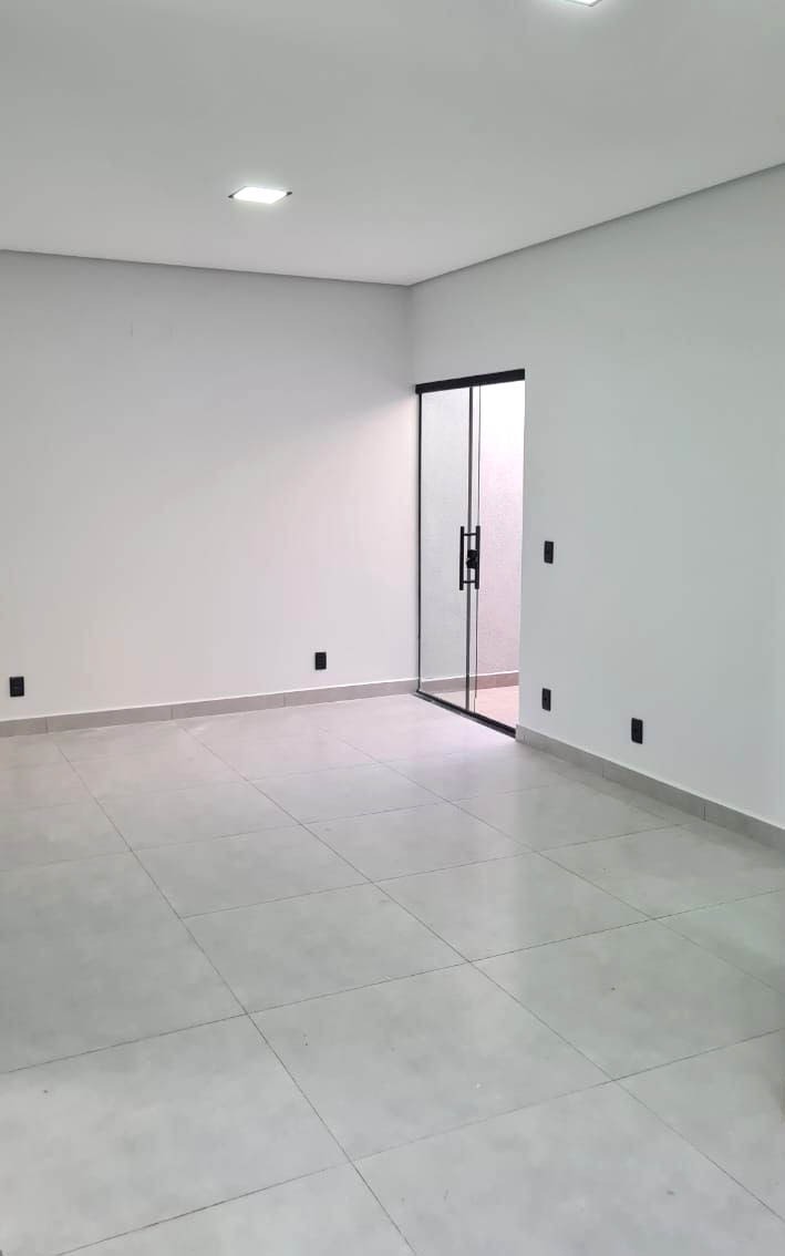 Casa de Condomínio à venda com 3 quartos, 300m² - Foto 3