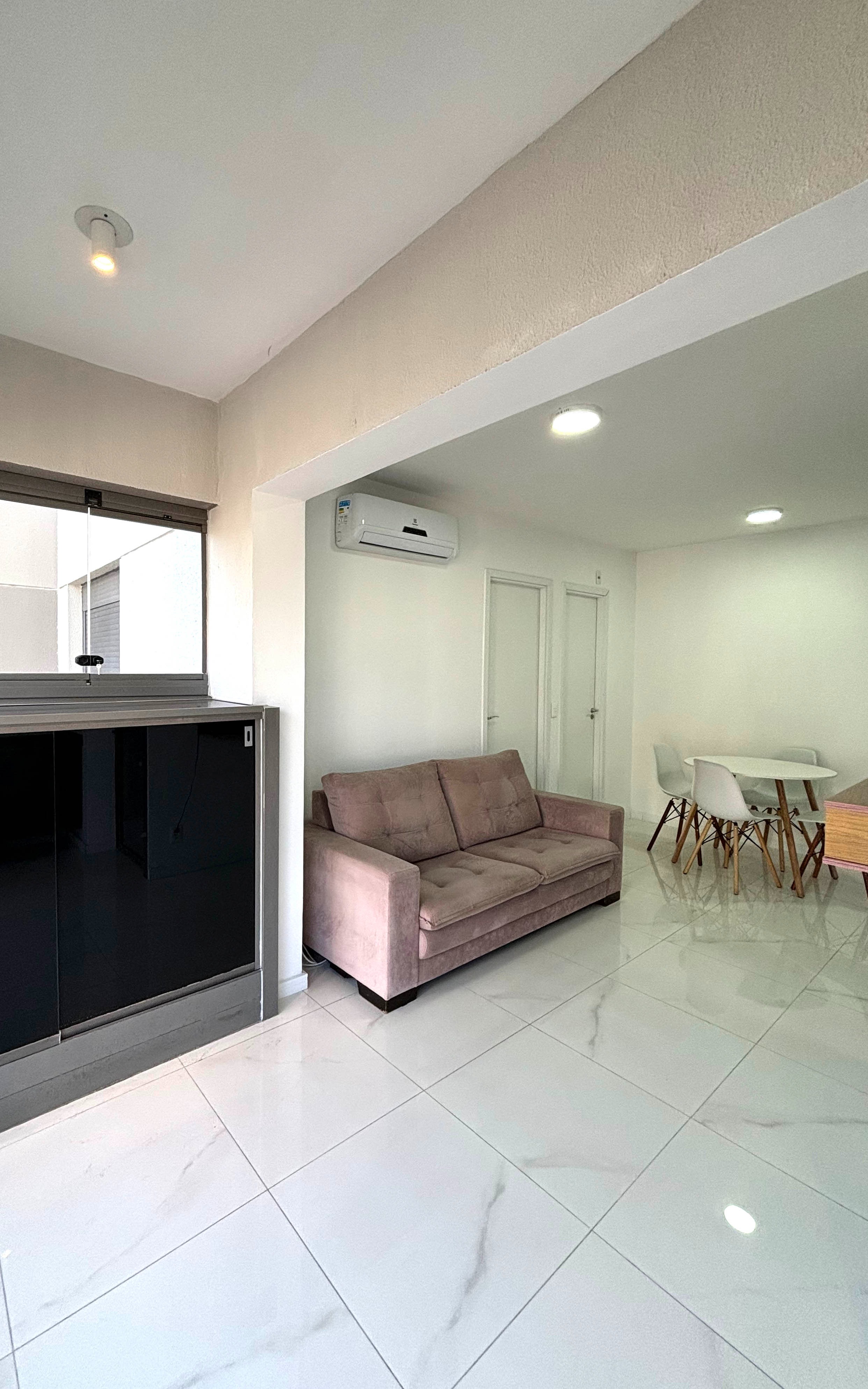 Apartamento à venda e aluguel com 1 quarto, 40m² - Foto 17