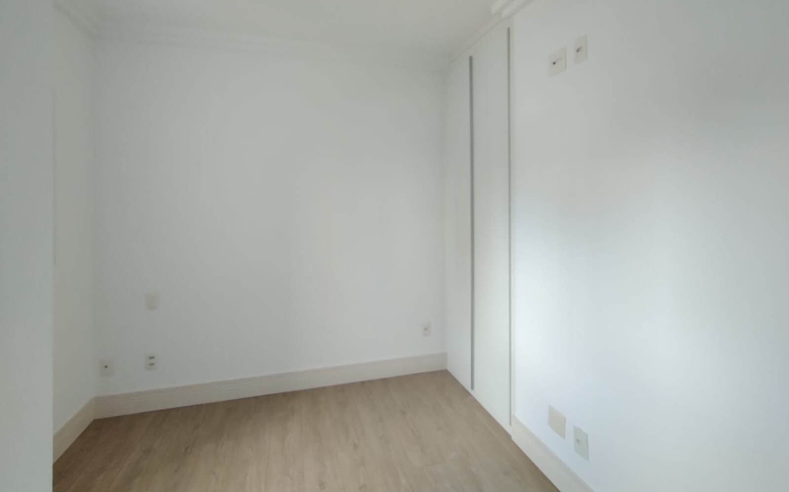 Apartamento para alugar com 2 quartos, 65m² - Foto 13