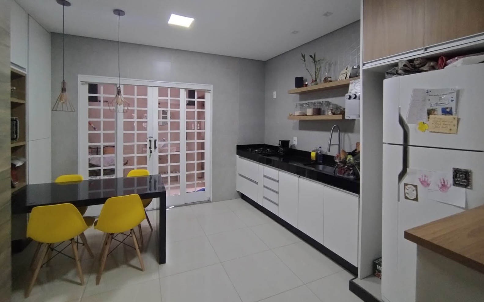 Casa à venda com 2 quartos, 107m² - Foto 6