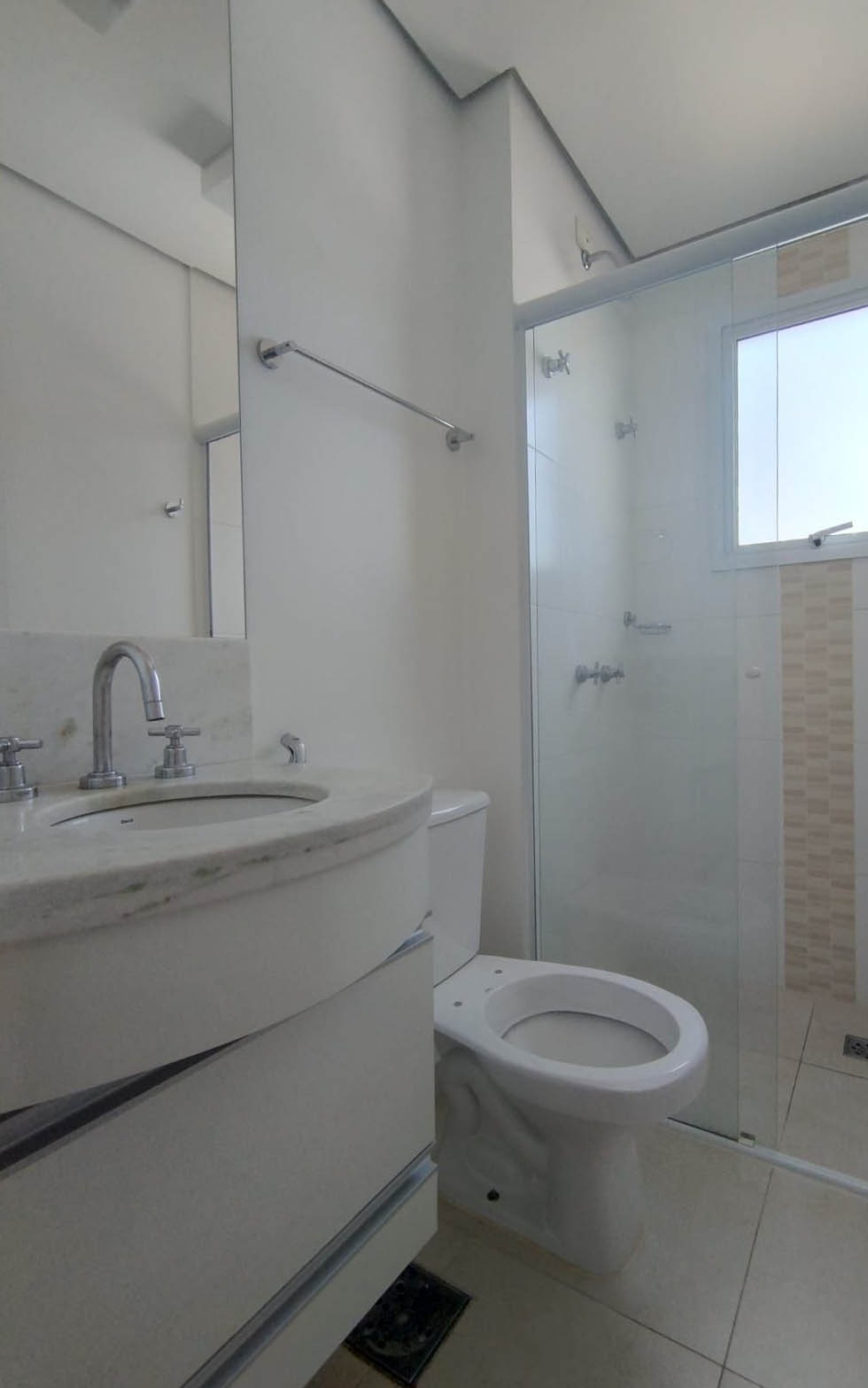 Apartamento para alugar com 2 quartos, 65m² - Foto 8