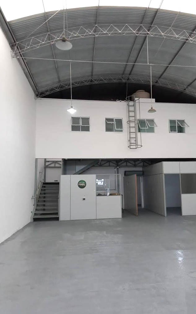 Depósito-Galpão-Armazém para alugar, 230m² - Foto 1