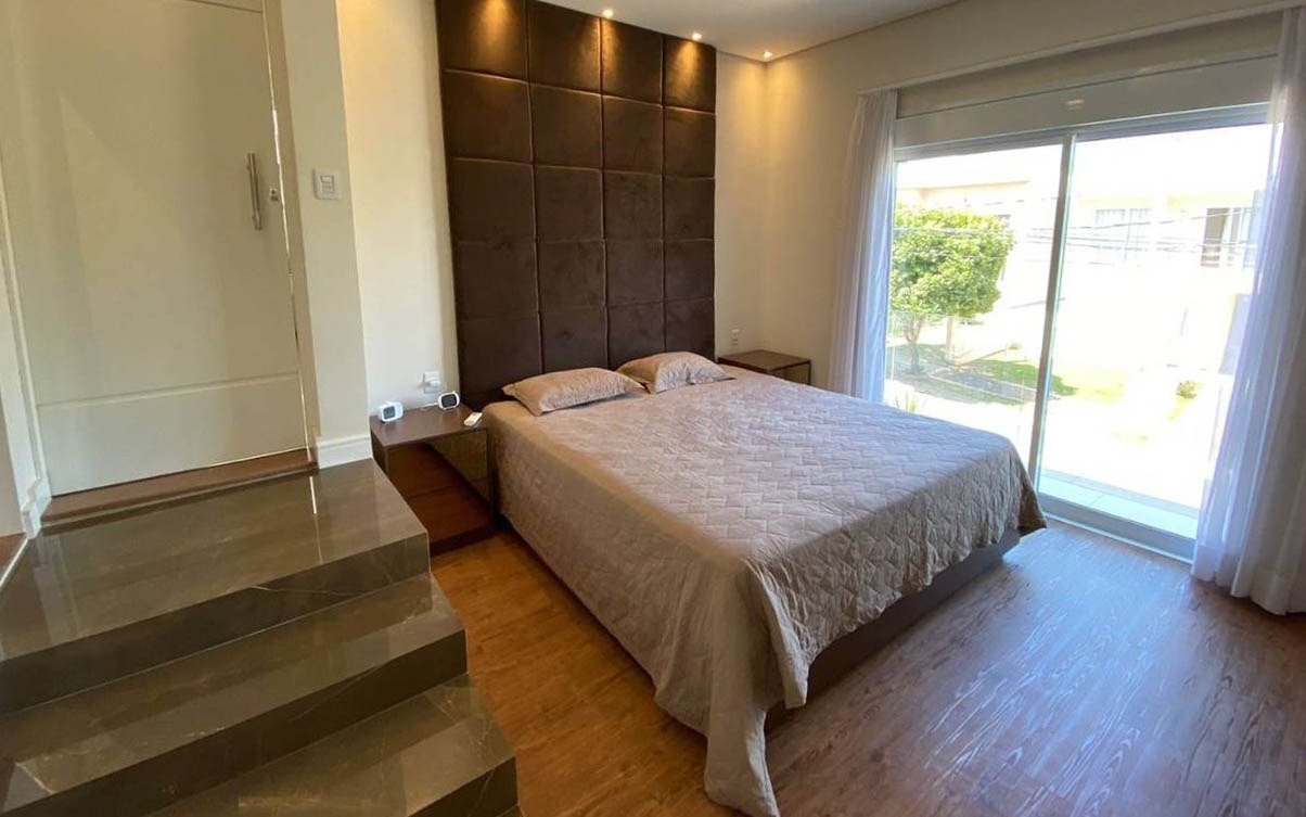 Casa de Condomínio à venda com 4 quartos, 335m² - Foto 10