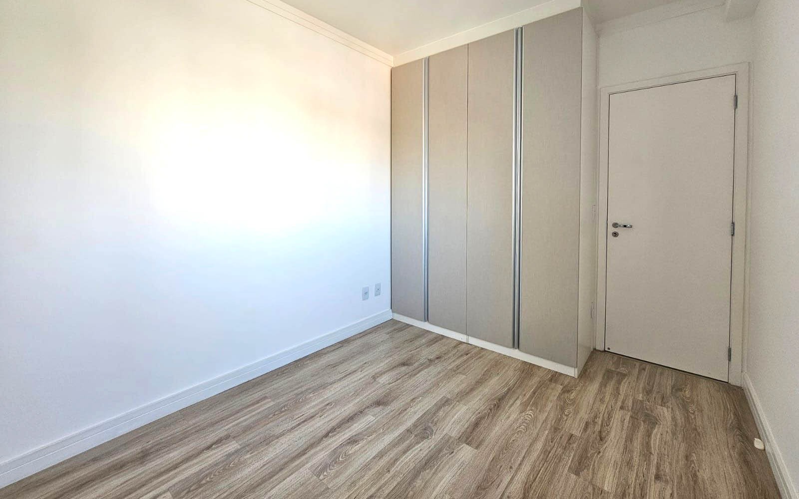 Apartamento à venda com 3 quartos, 87m² - Foto 19