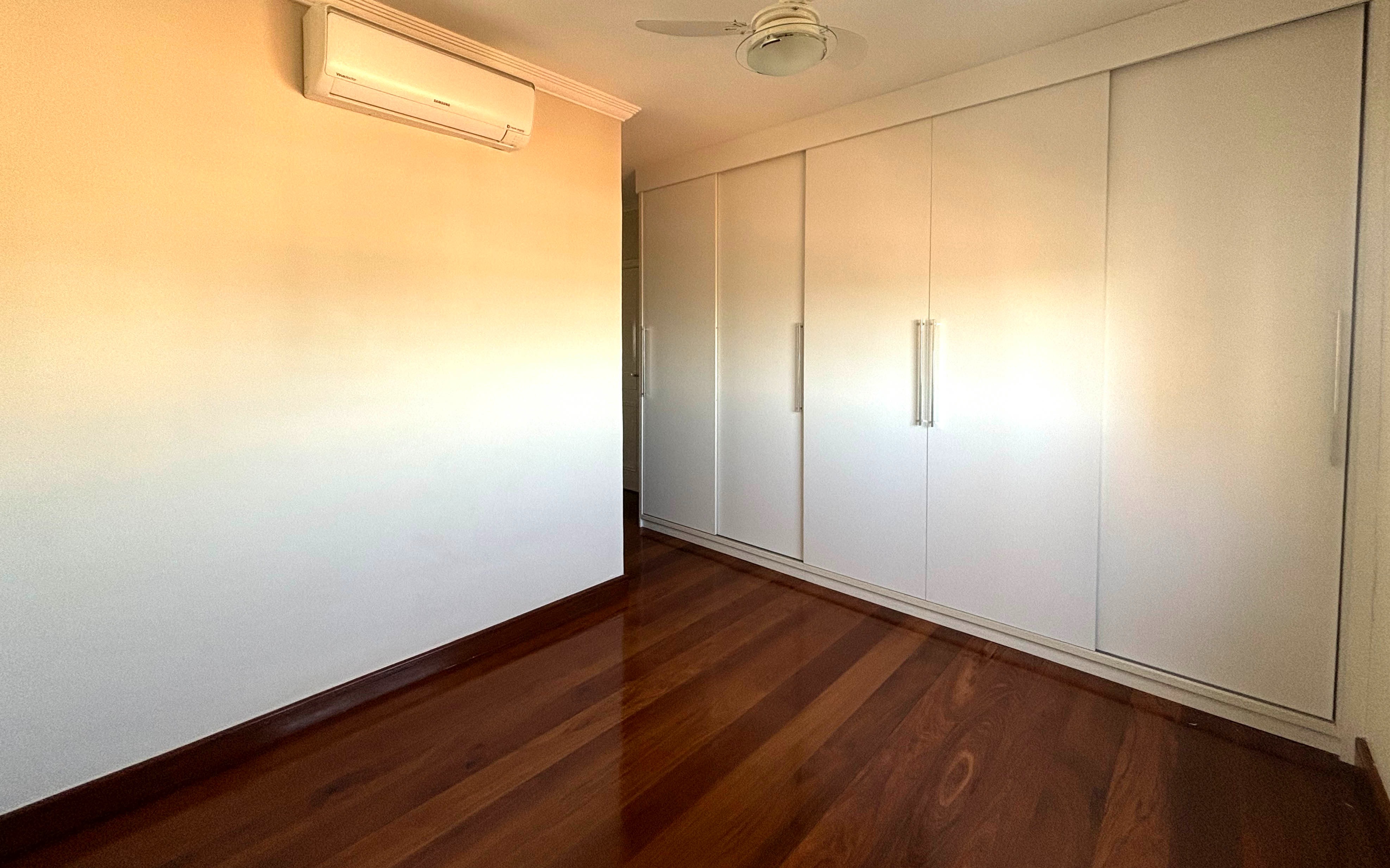 Apartamento para alugar com 3 quartos, 117m² - Foto 24