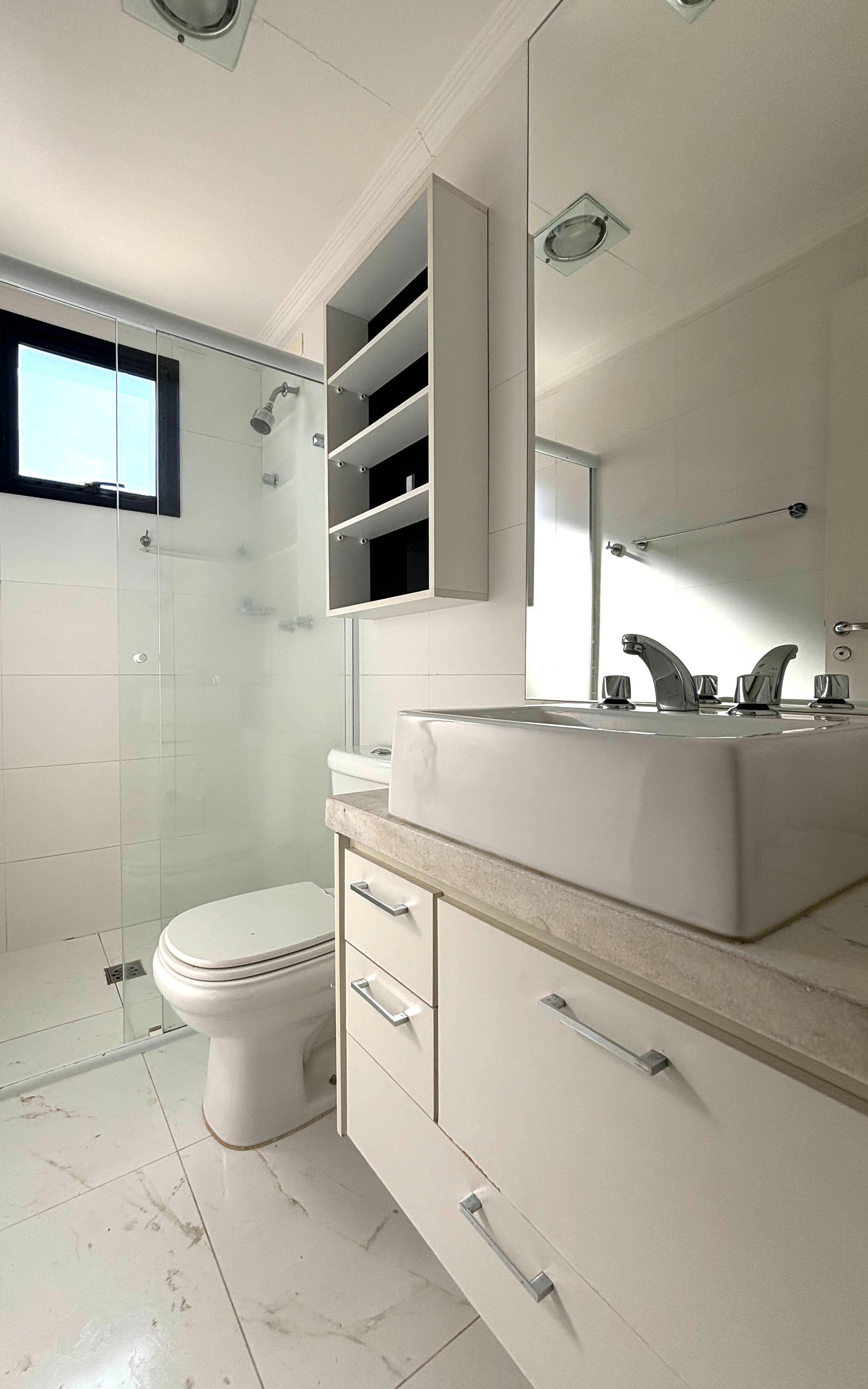 Apartamento para alugar com 3 quartos, 117m² - Foto 25