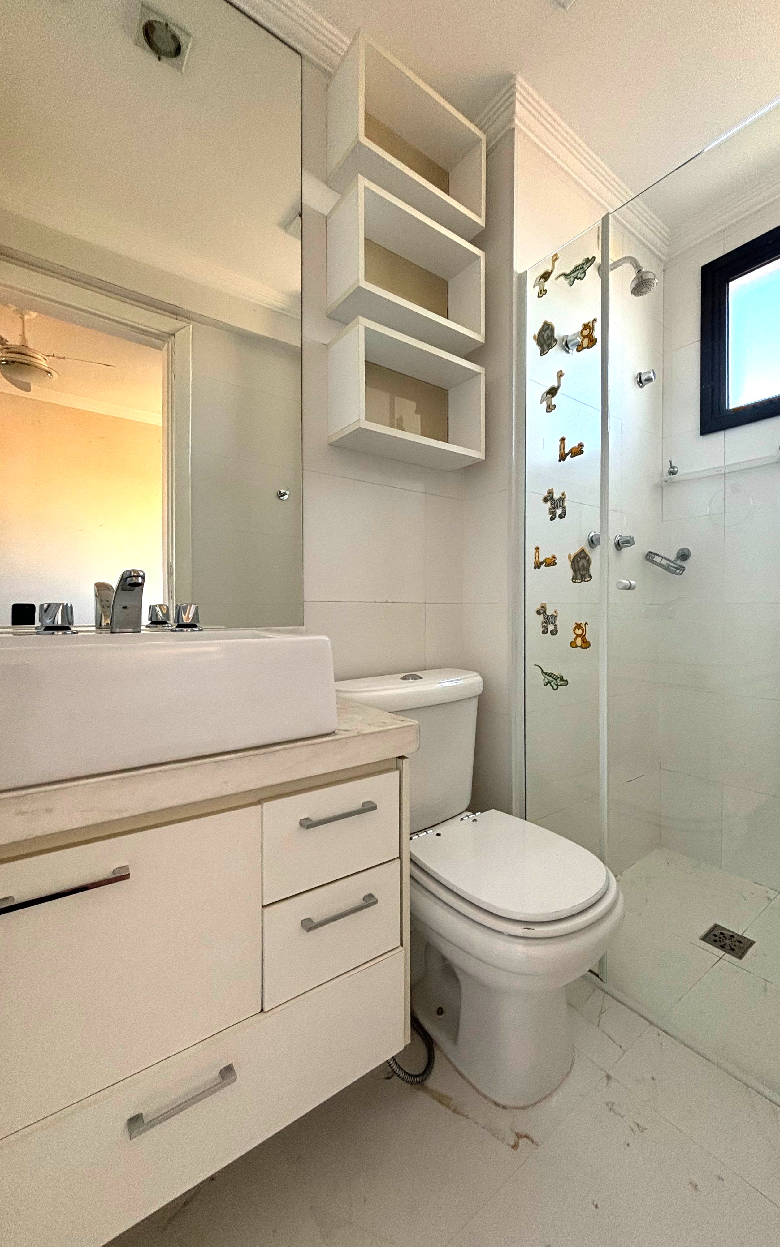 Apartamento para alugar com 3 quartos, 117m² - Foto 19