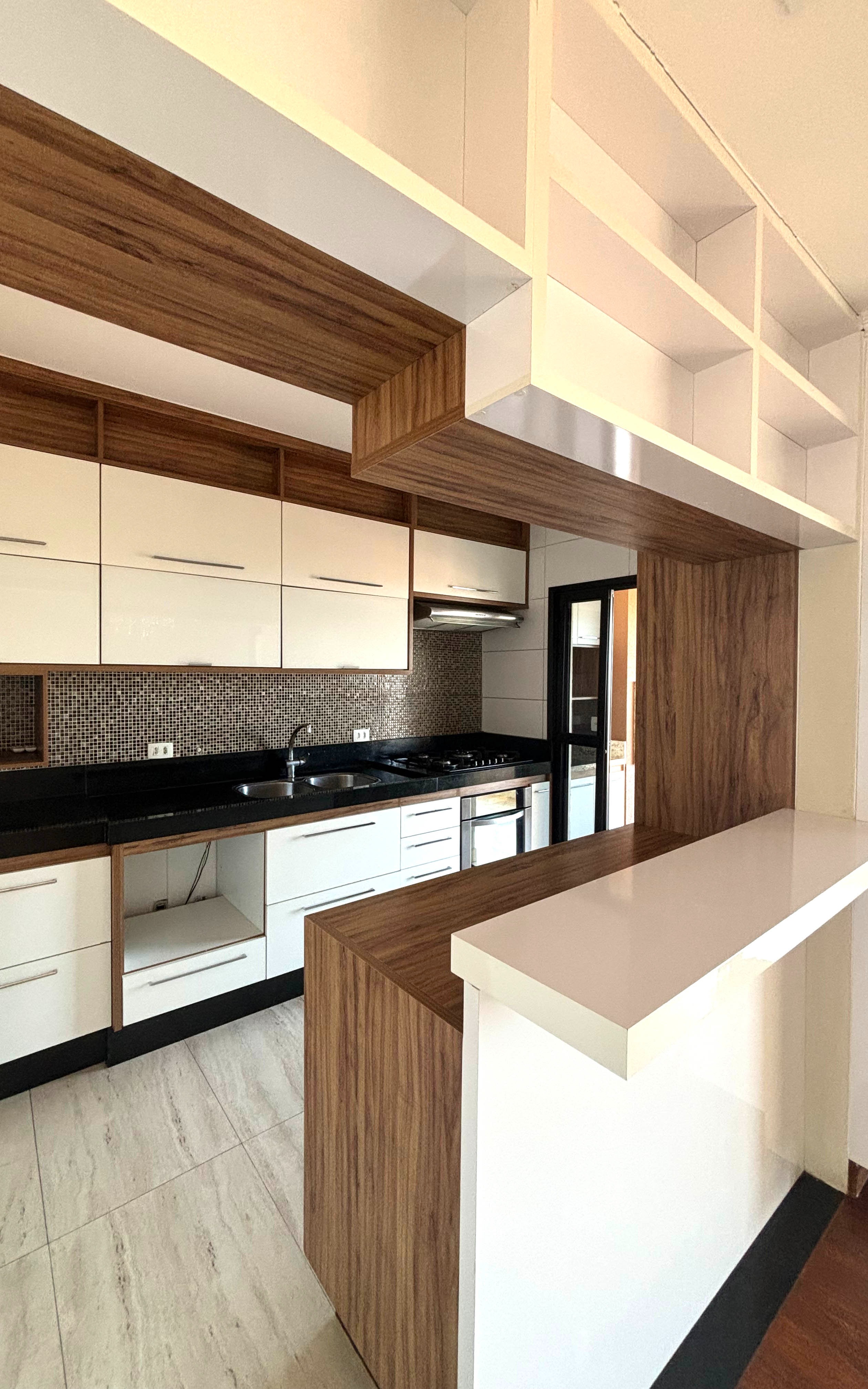 Apartamento para alugar com 3 quartos, 117m² - Foto 6