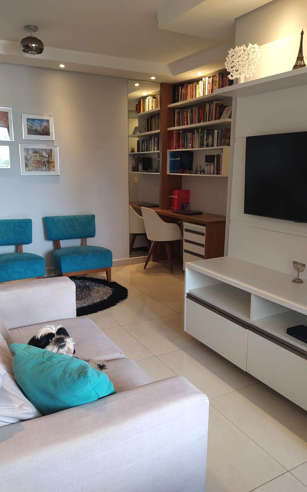 Apartamento à venda com 2 quartos, 61m² - Foto 1