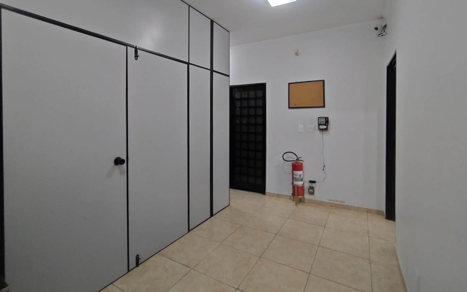 Prédio Inteiro para alugar, 130m² - Foto 3