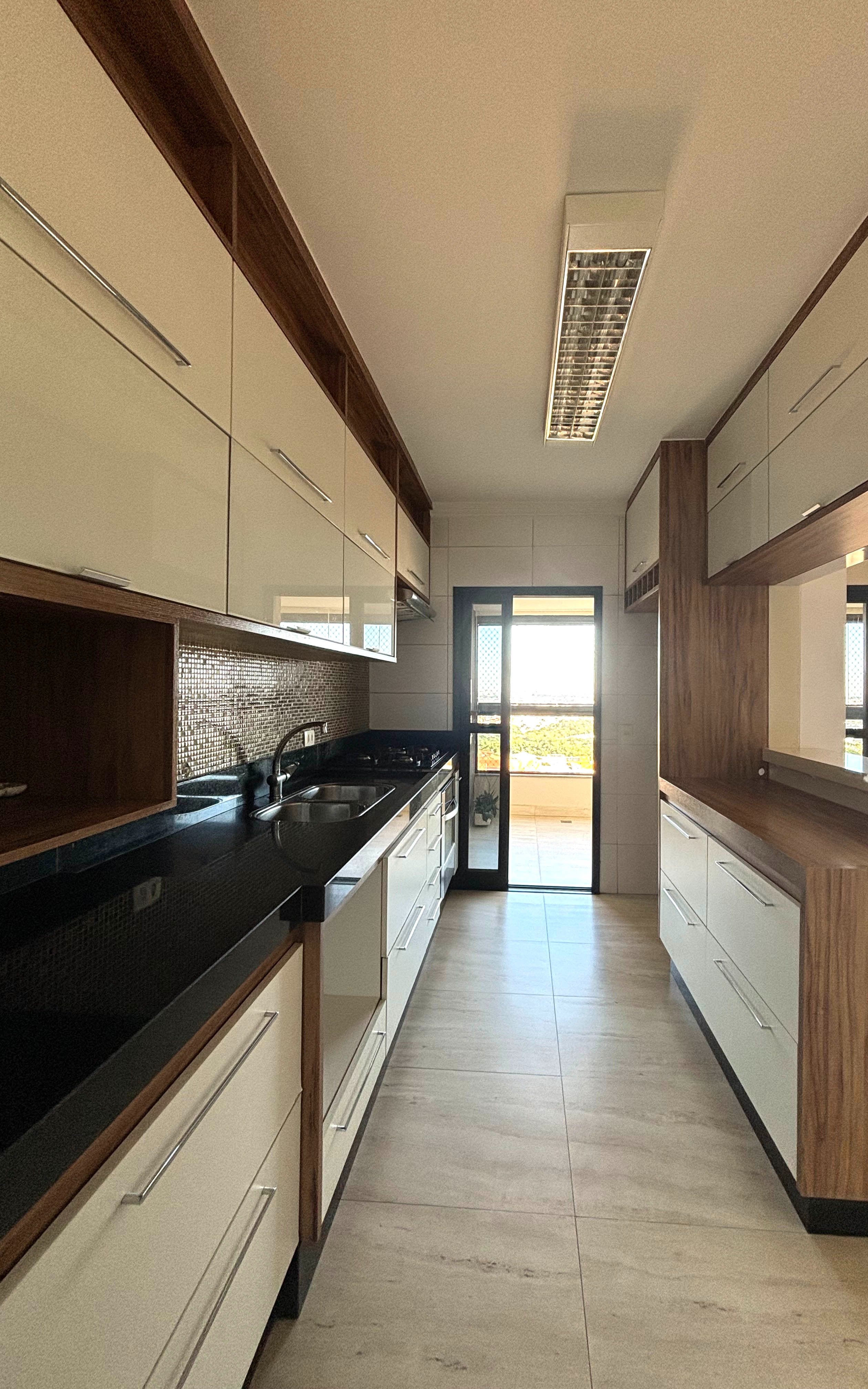 Apartamento para alugar com 3 quartos, 117m² - Foto 7