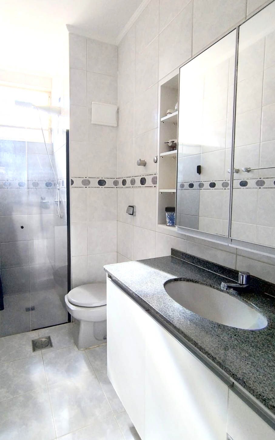 Apartamento à venda com 2 quartos, 85m² - Foto 25