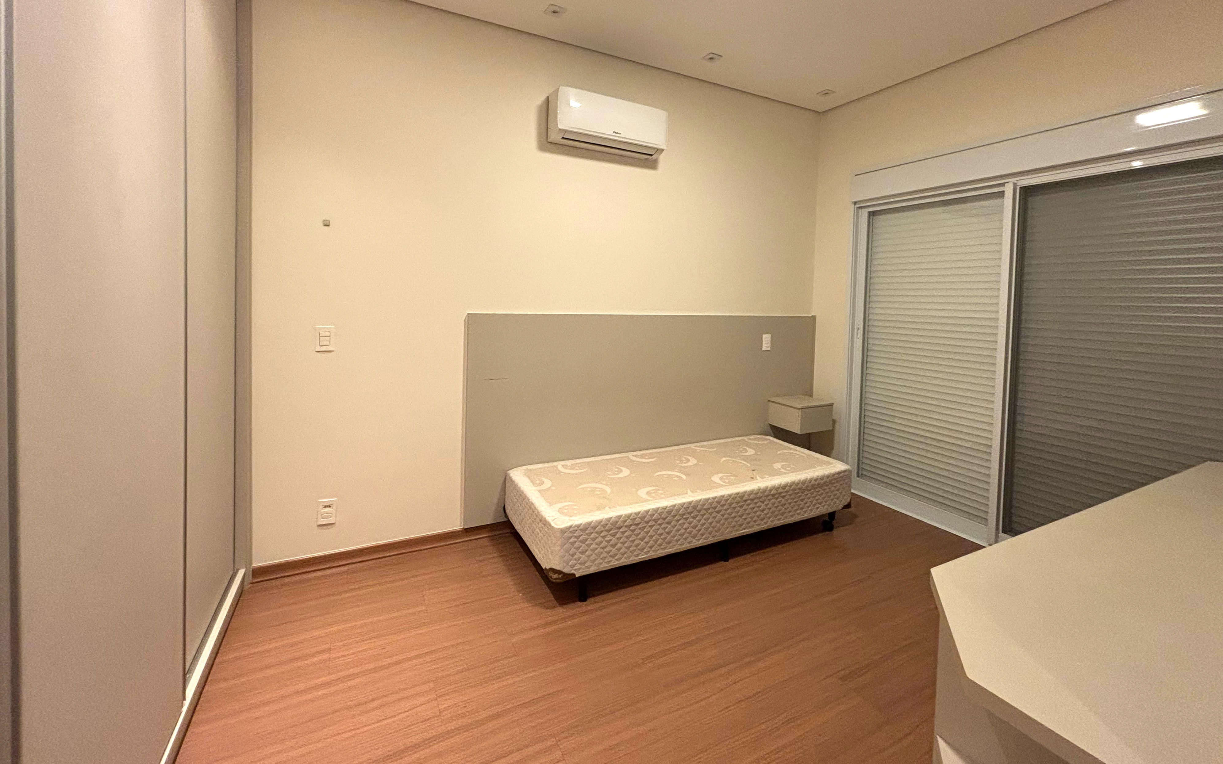 Casa de Condomínio para alugar com 3 quartos, 360m² - Foto 16