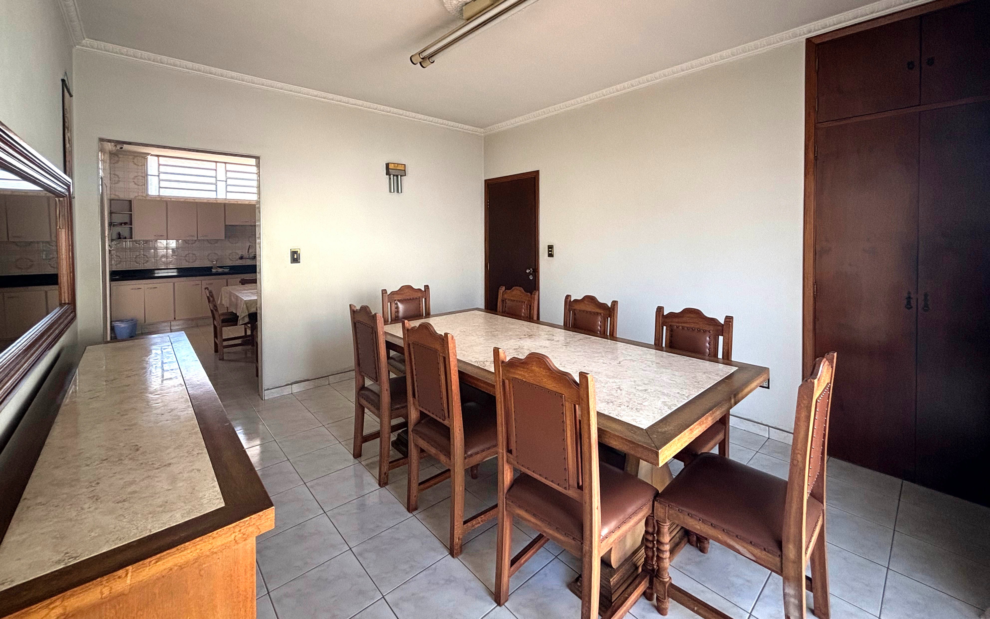 Casa à venda com 3 quartos, 250m² - Foto 12