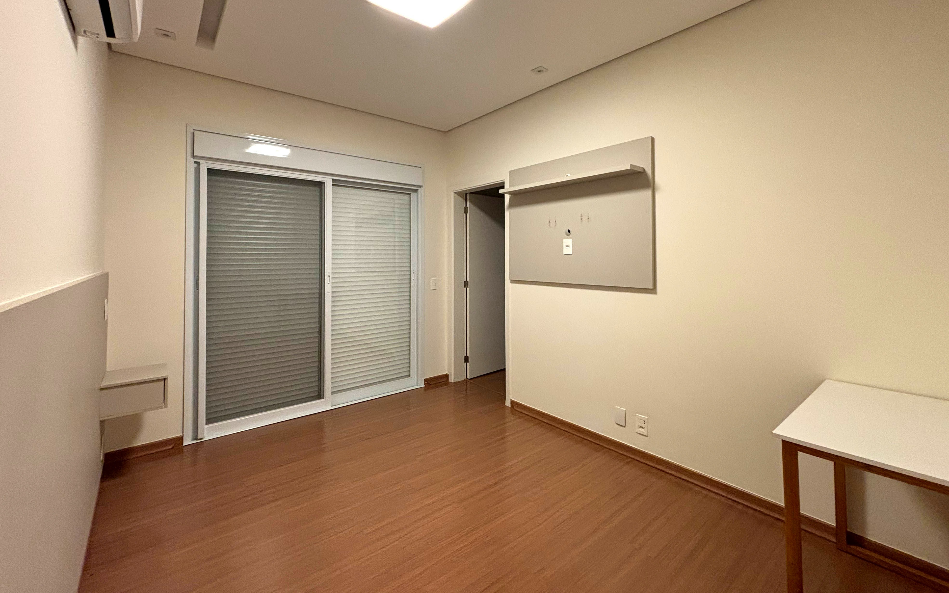 Casa de Condomínio para alugar com 3 quartos, 360m² - Foto 10