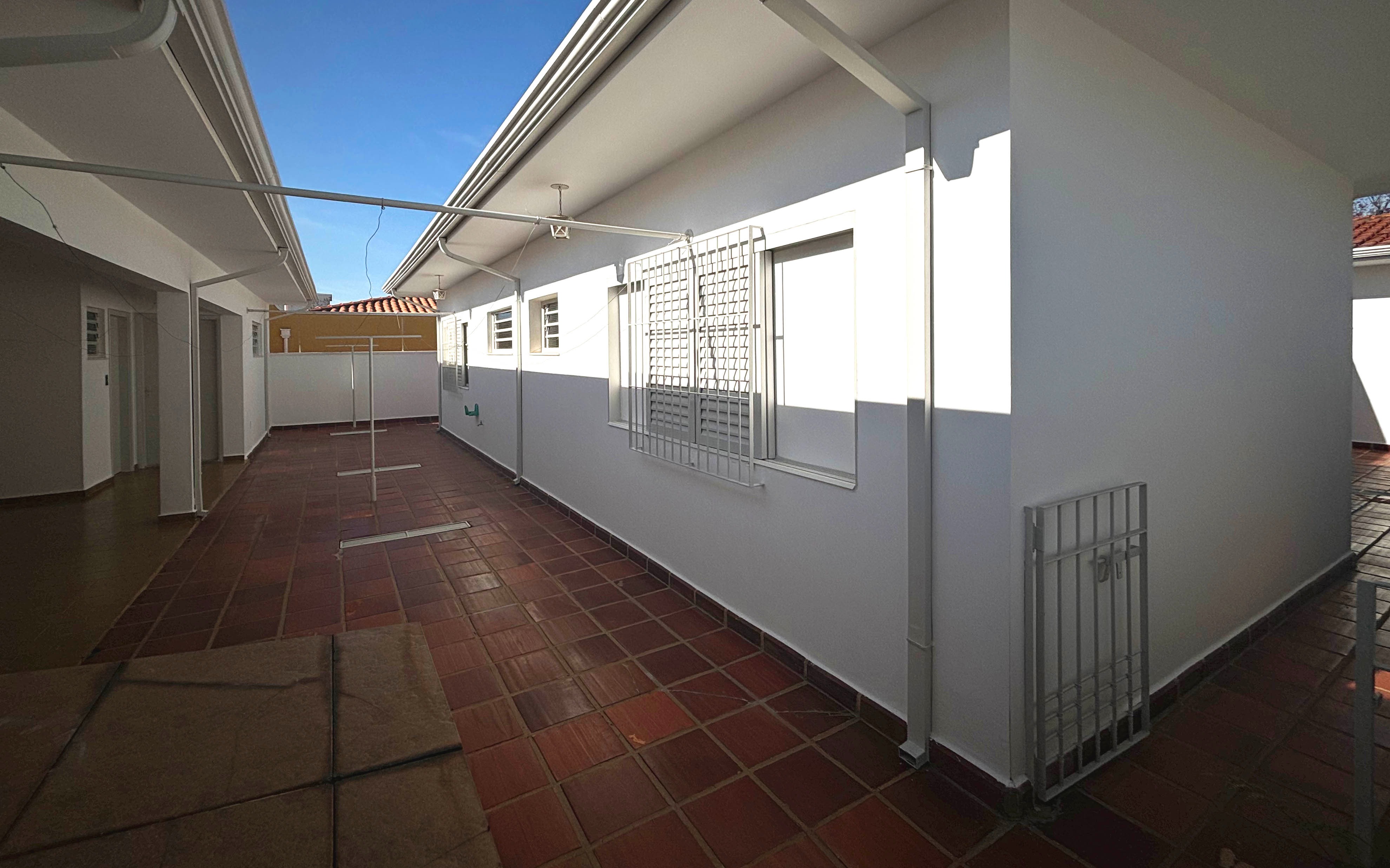 Casa à venda com 3 quartos, 250m² - Foto 35