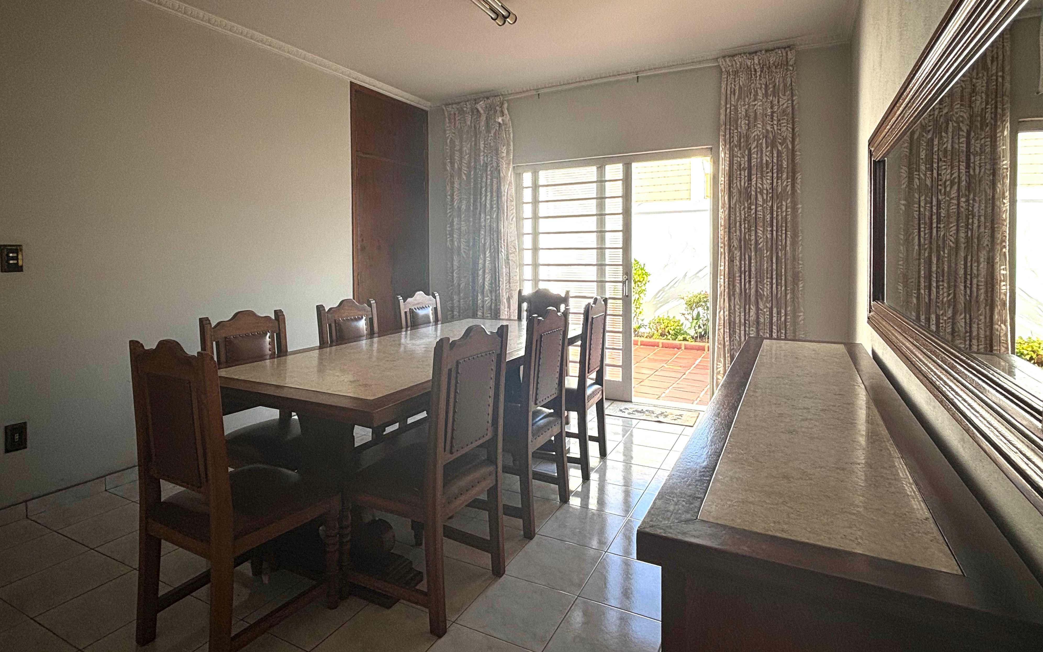 Casa à venda com 3 quartos, 250m² - Foto 10