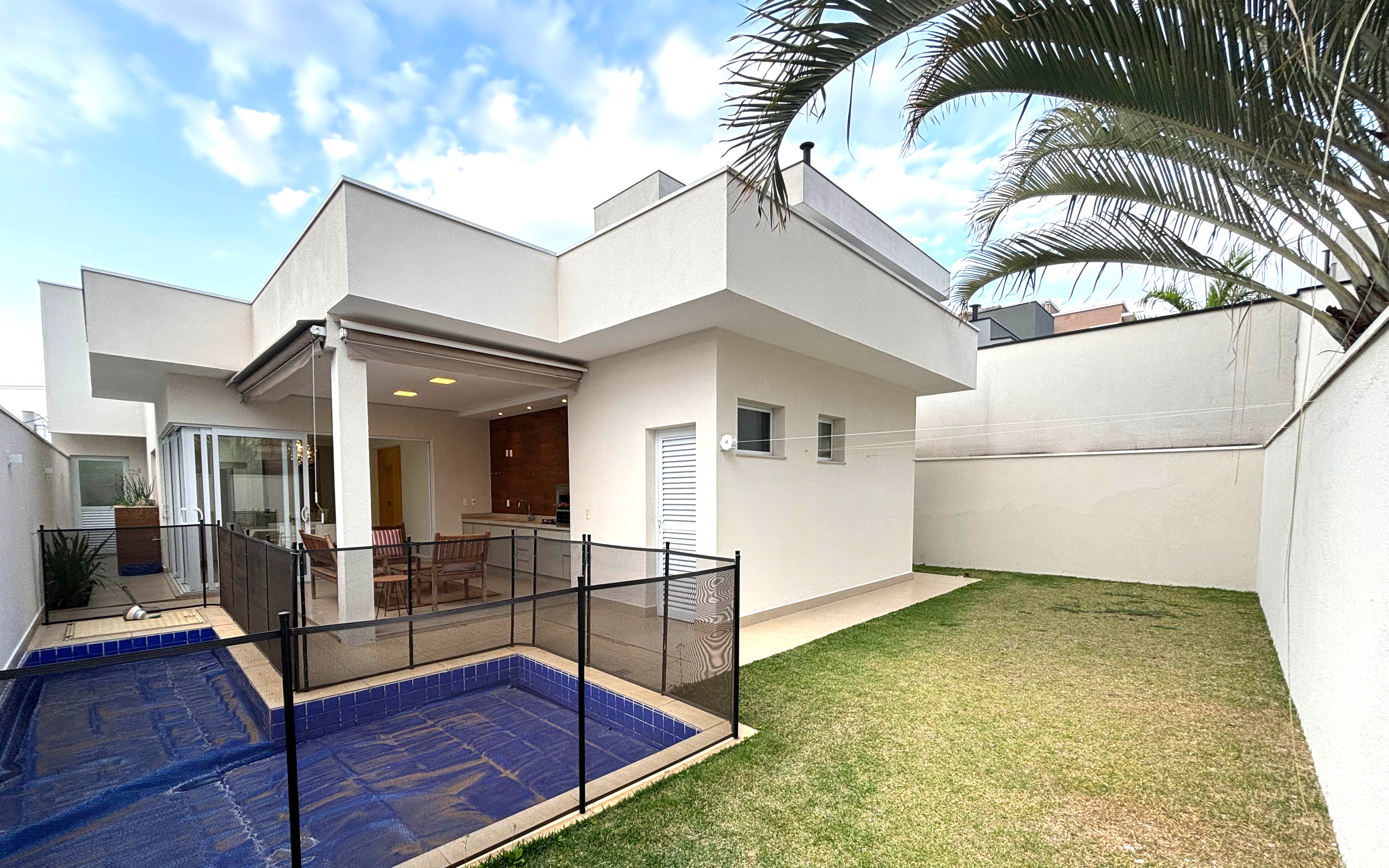 Casa de Condomínio para alugar com 3 quartos, 360m² - Foto 23