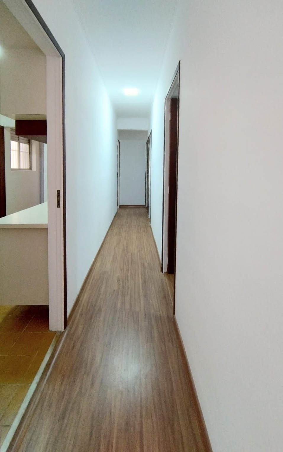 Apartamento à venda com 3 quartos, 95m² - Foto 3